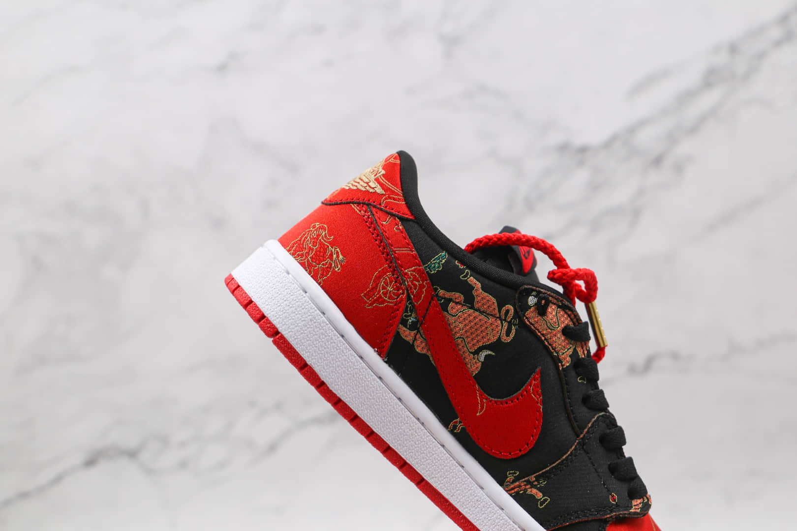 乔丹Air Jordan 1 Low CNY纯原版本低帮AJ1牛年限定黑红色板鞋原盒原标 货号：DD2233-001