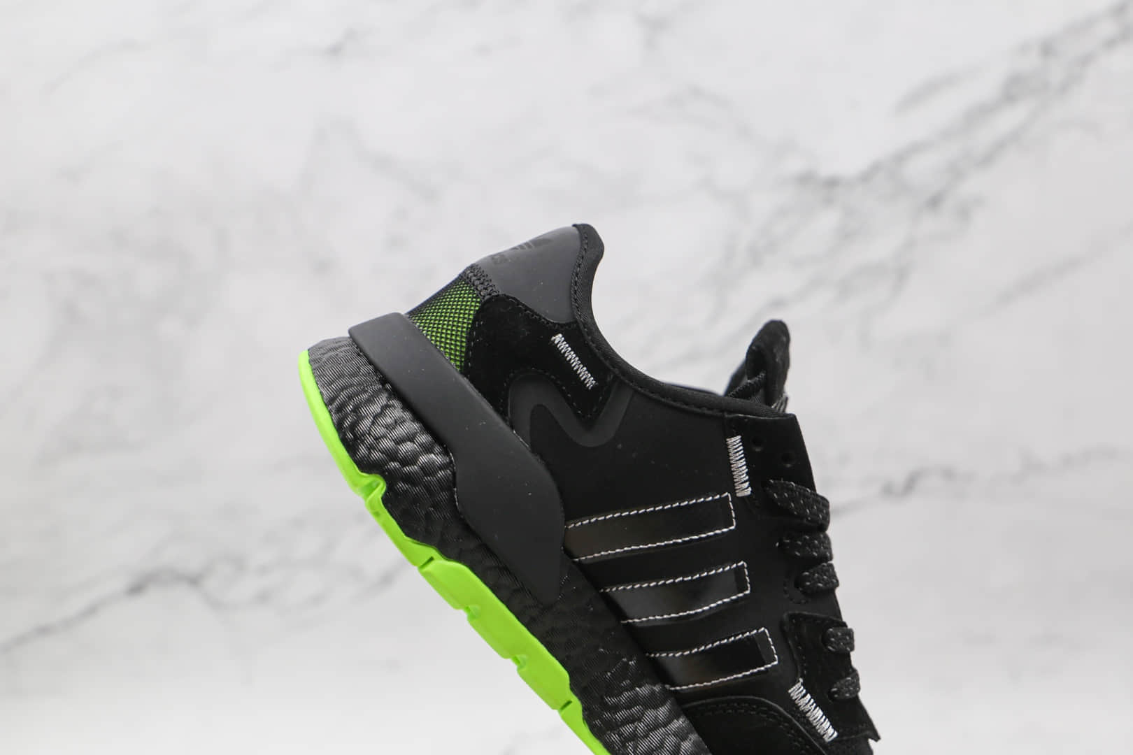 阿迪达斯Adidas Nite Jogger 2019 Boost纯原版本夜行者一代黑绿色爆米花跑鞋原楦头纸板打造 货号：HO3249