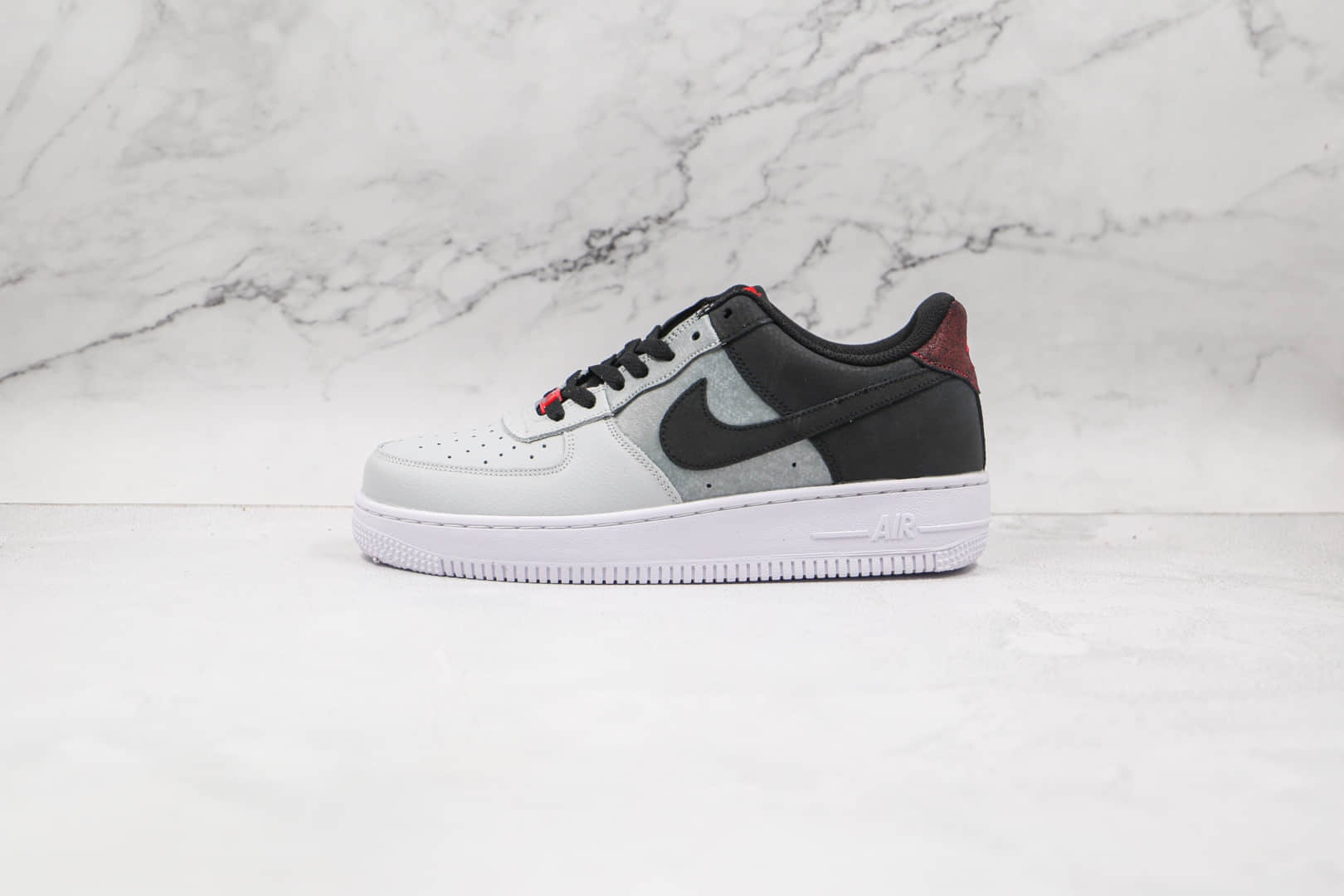 耐克NIKE AIR FORCE 1 '07 LV8纯原版本低帮空军一号白灰黑色拼色板鞋内置气垫 货号：CZ0337-001