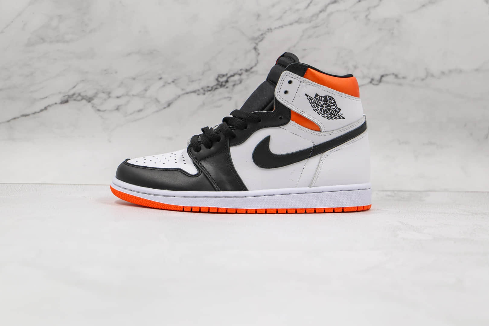 乔丹Air Jordan 1 High OG Black Toe Shattered Backboard纯原版本高帮AJ1白黑橙色扣碎篮球鞋原盒原标 货号：555088-180