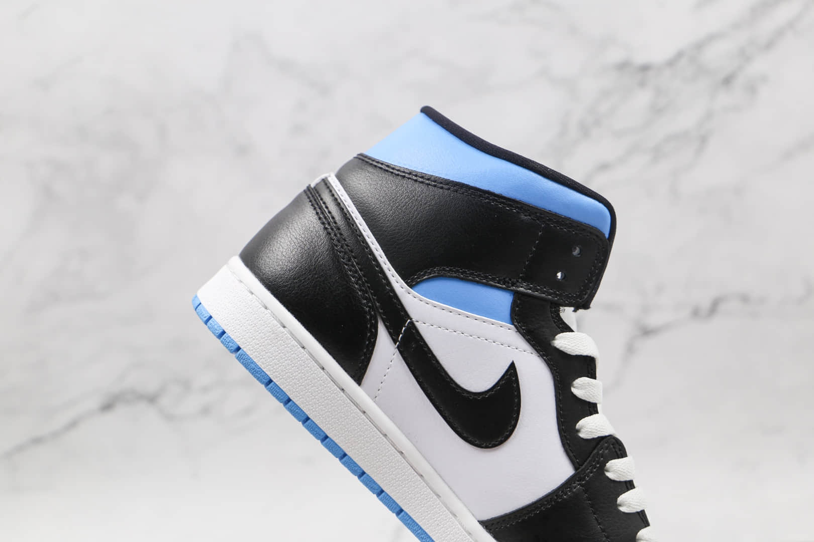 乔丹Air Jordan 1 Mid SE GS纯原版本中帮AJ1皇家蓝原楦头纸板打造 货号：BQ6472-102