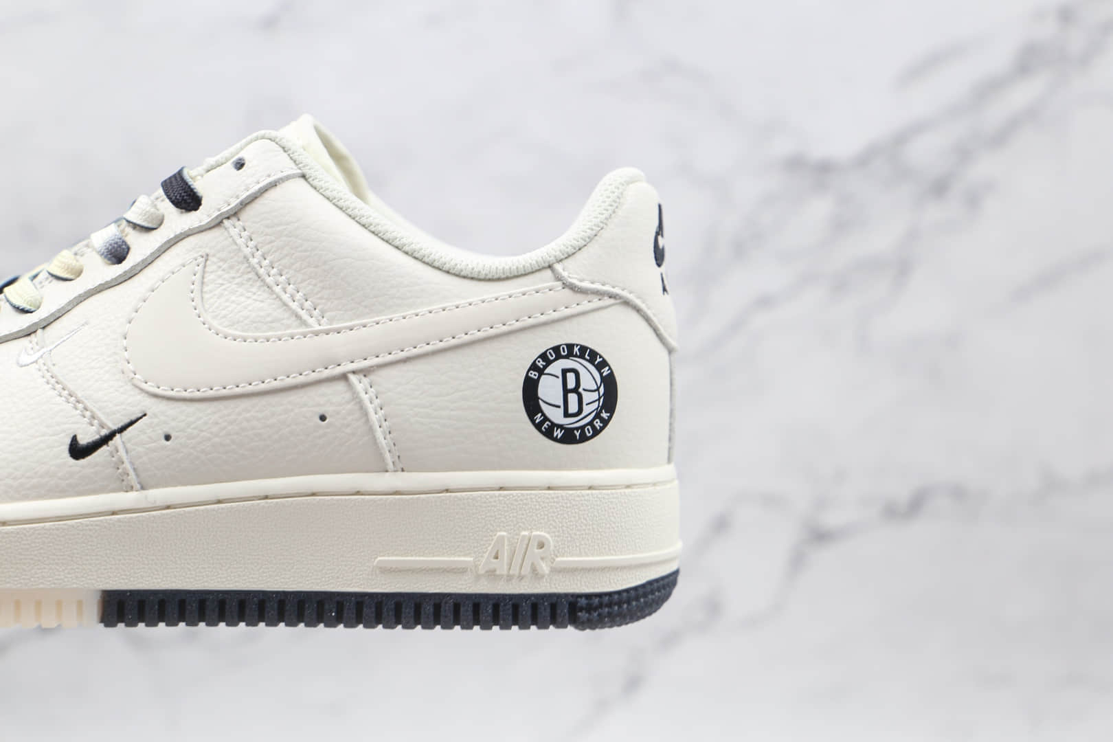 耐克Nike Air Force 1 Low '07纯原版本空军一号低帮AF1布鲁克林篮网城市限定内置solo气垫 货号：CT1989-107