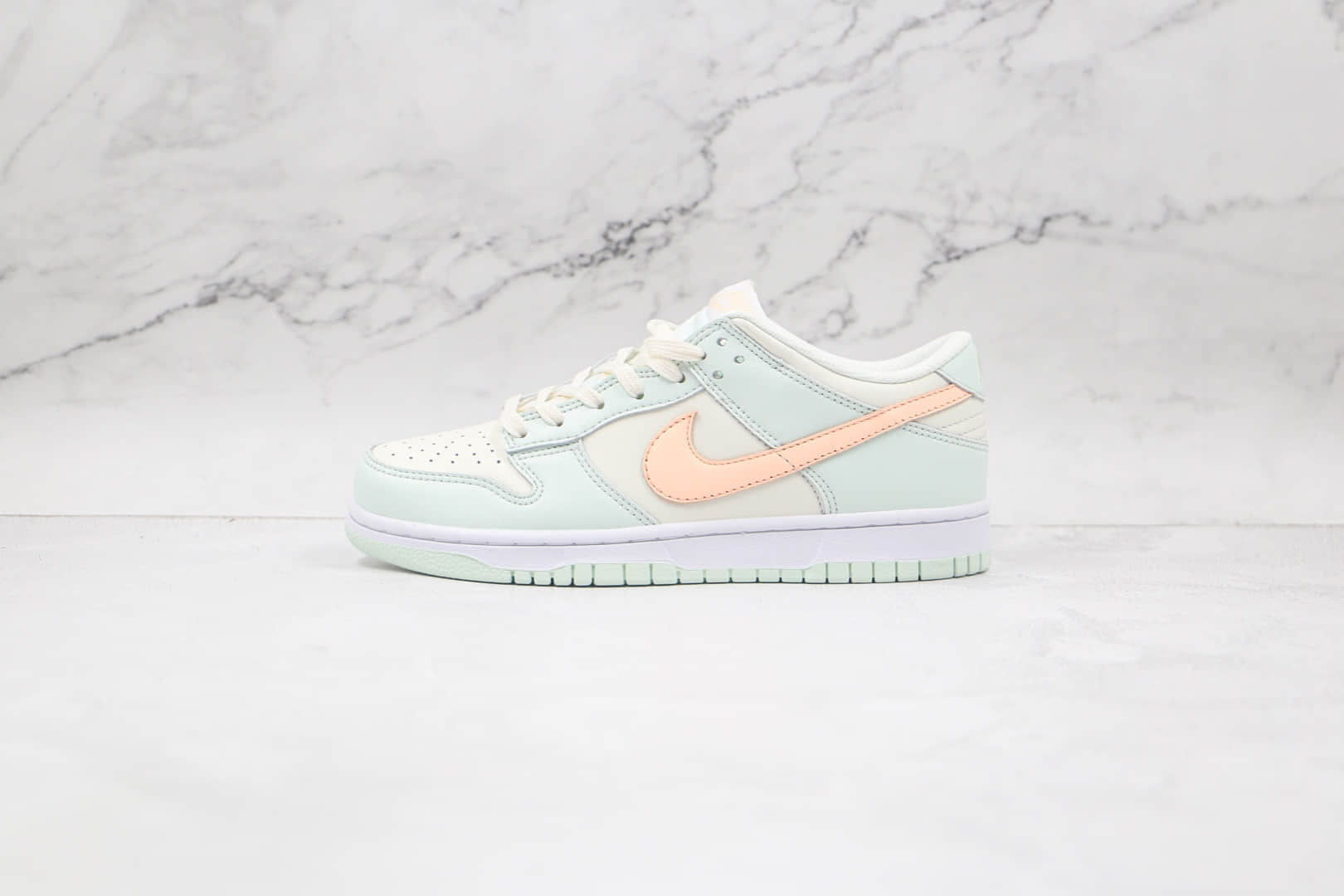 耐克Nike Dunk Low barely纯原版本低帮DUNK薄荷绿粉色板鞋原楦头纸板打造 货号：DD1503-104