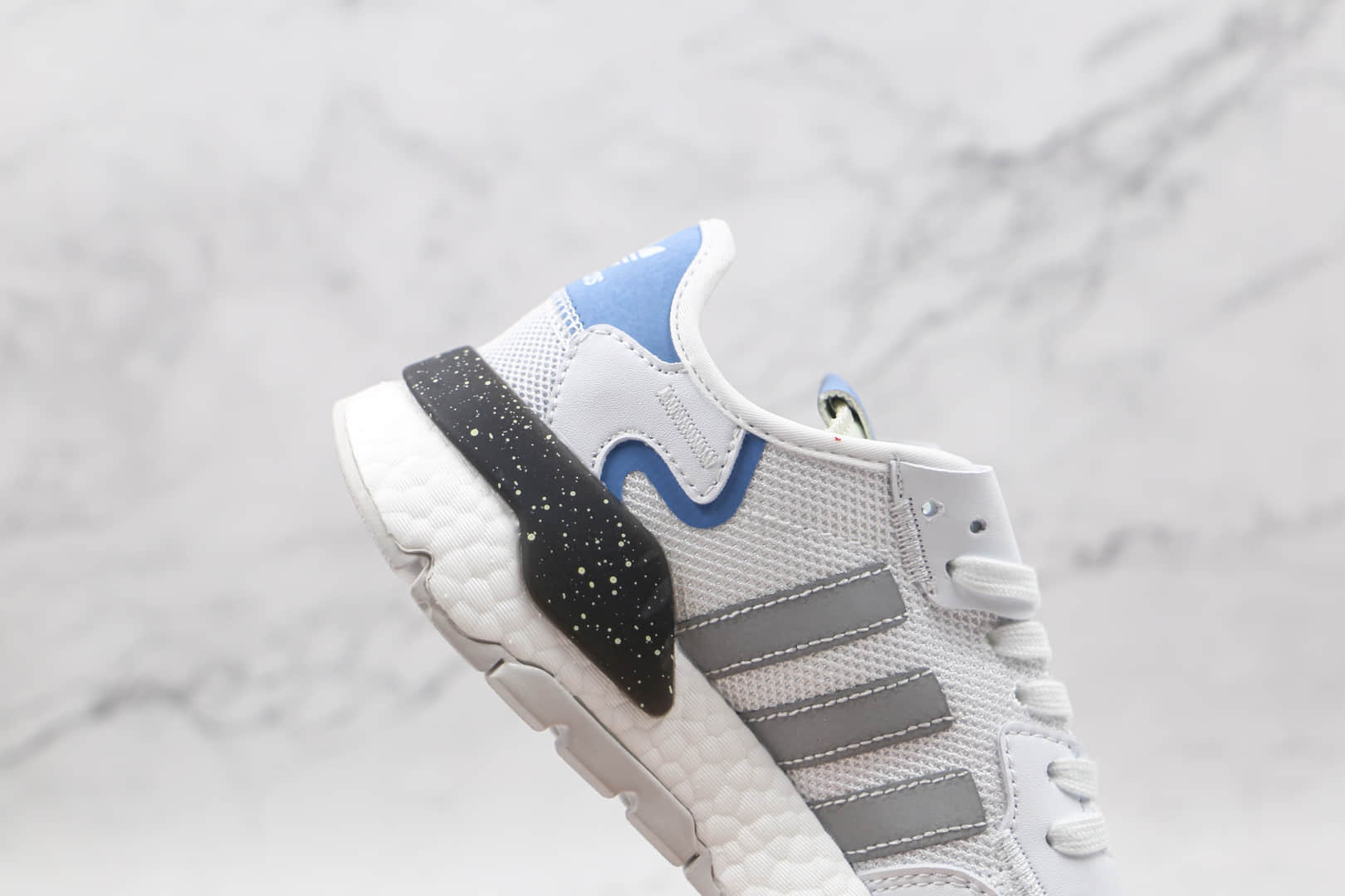 阿迪达斯Adidas Nite Jogger 2019 Boost纯原版本夜行者一代白灰色爆米花跑鞋原盒原标 货号：FX6903