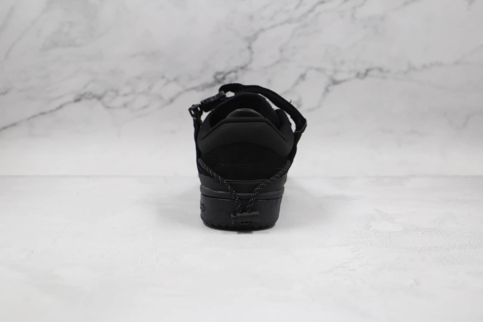 阿迪达斯adidas Forum Buckle Low x Bad Bunny联名款纯原版本低帮黑色复古板鞋内置气垫 货号：GW0267