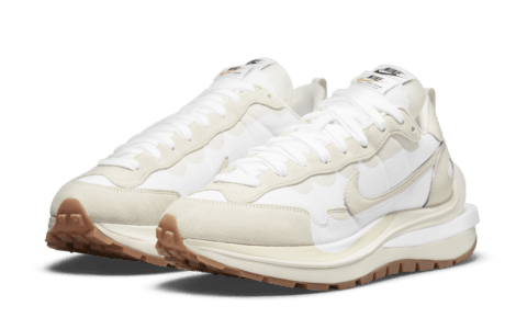 全新 sacai x Nike VaporWaffle“Sail”官图曝光！简约百搭！ 货号：DD1875-100