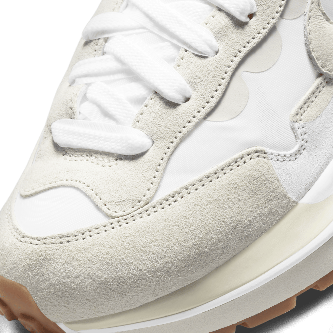 全新 sacai x Nike VaporWaffle“Sail”官图曝光！简约百搭！ 货号：DD1875-100