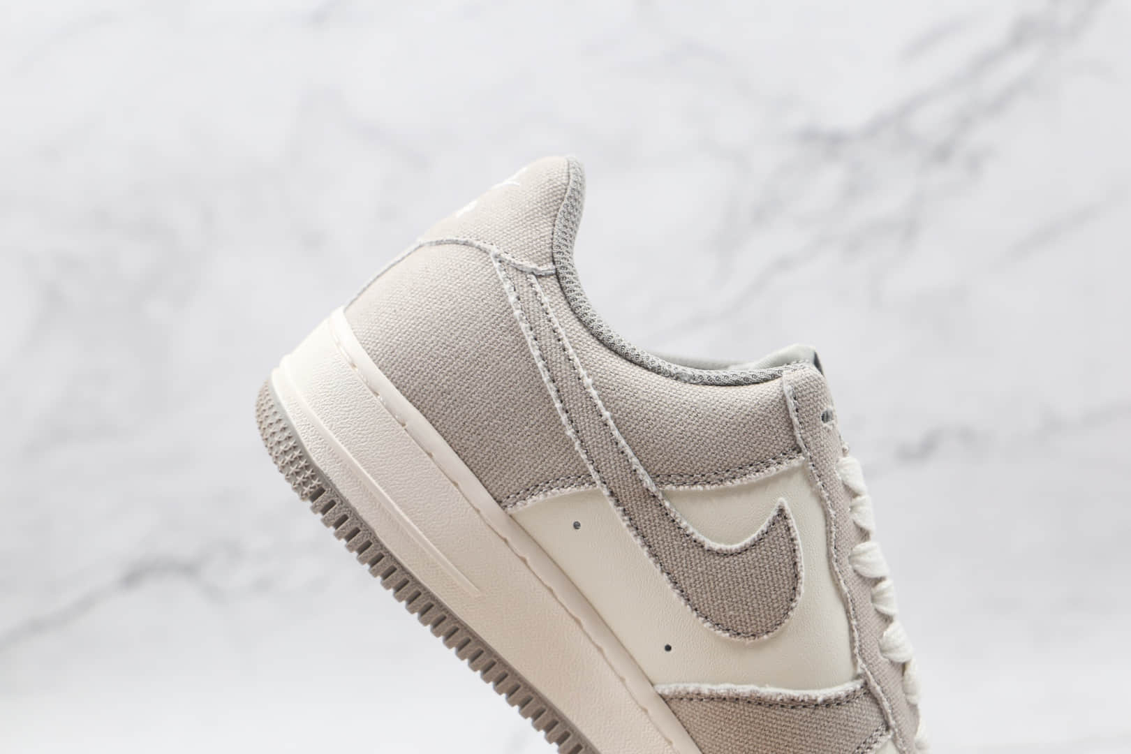 耐克Nike Air Force 1 Low纯原版本低帮空军一号灰白拼接帆布板鞋内置气垫 货号：BQ5806-228