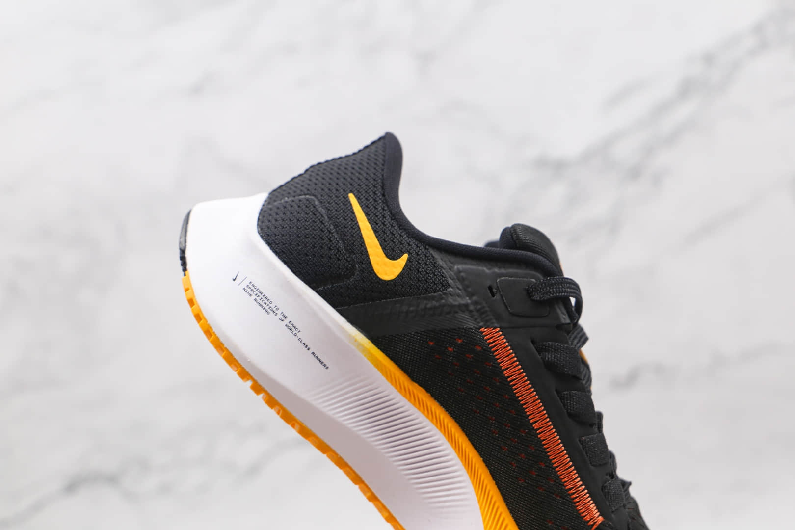 耐克Nike Air Zoom Pegasus 38纯原版本登月38代黑黄色慢跑鞋原楦头纸板打造 货号：CM7602-001