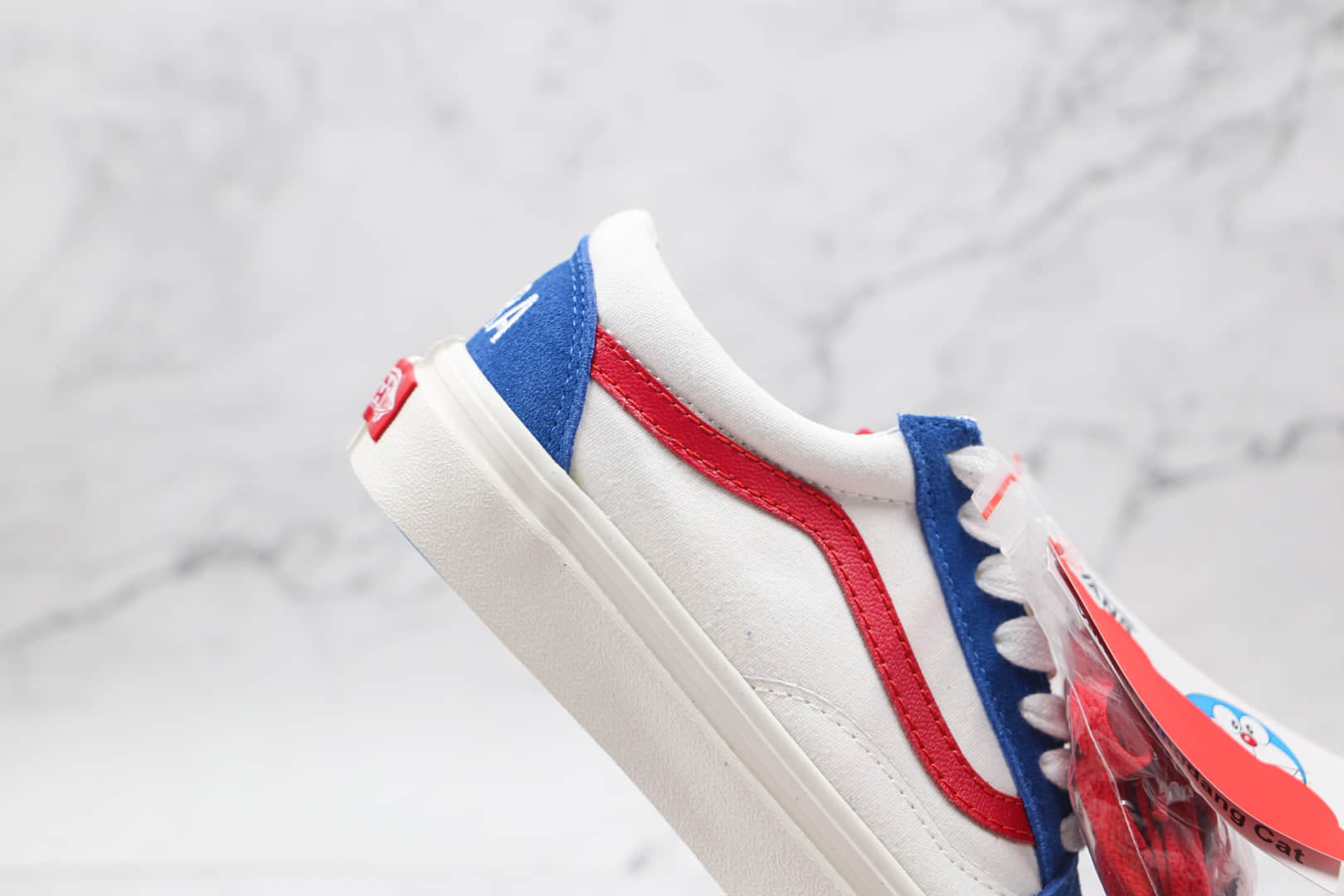 万斯Vans Old Skool x 哆啦A梦联名公司级版本叮当猫配色低帮硫化板鞋原厂硫化工艺