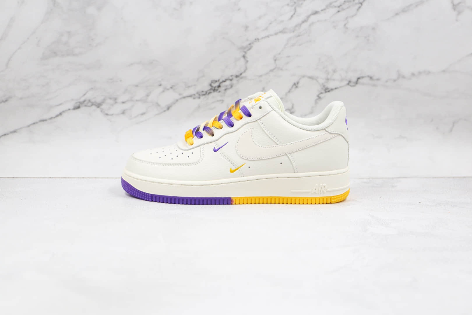 耐克Nike Air Force 1 Low 07纯原版本低帮空军一号紫金湖人洛杉矶城市限定白黄紫色板鞋原盒原标 货号：CT1989-106