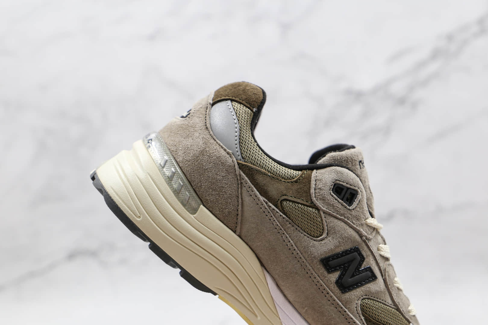 新百伦New Balance 992纯原版本美产NB992余文乐老爹鞋灰色原档案数据开发 货号：M992J2