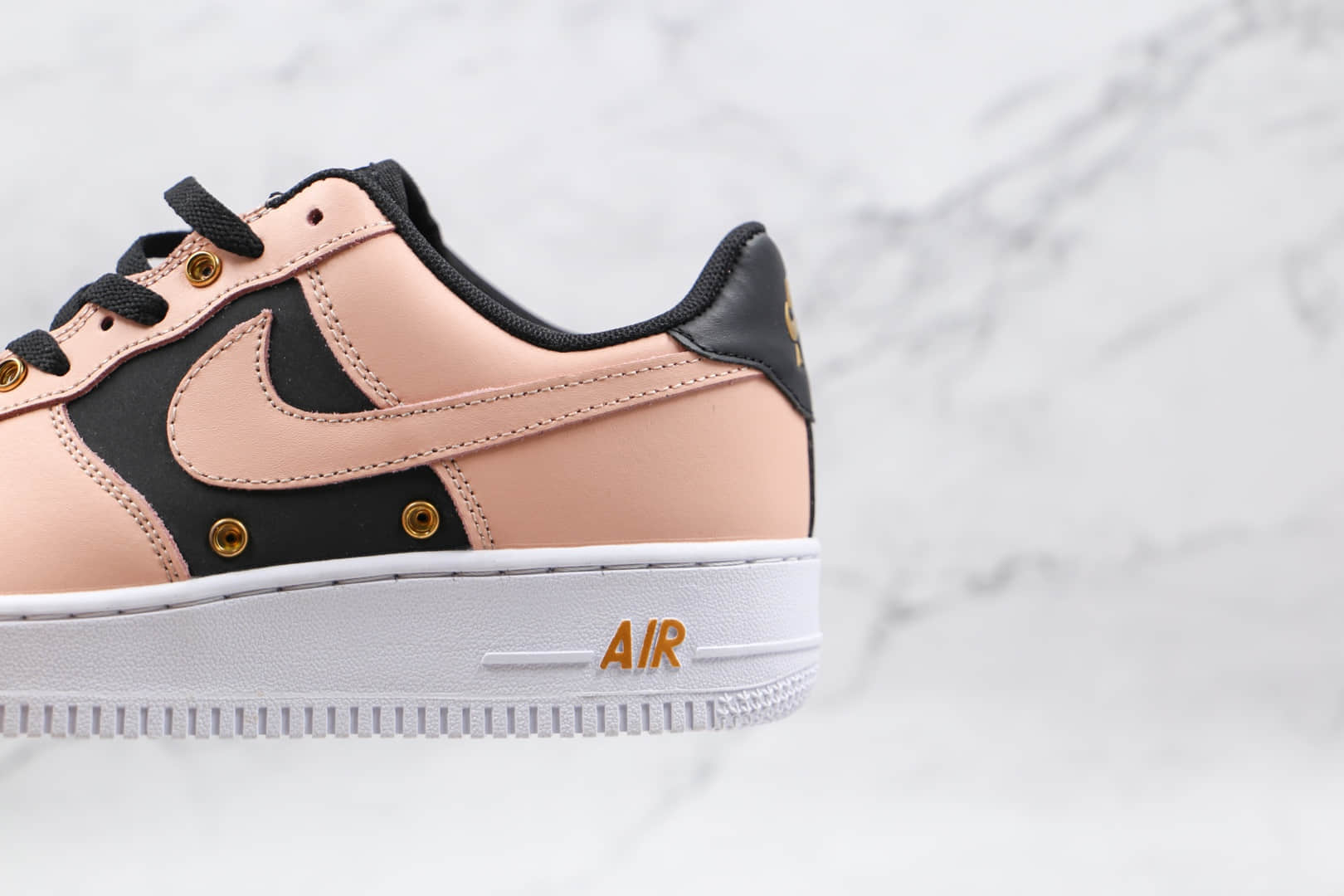 耐克Nike Air Force 1 Low纯原版本低帮空军一号粉黑色金属饰品板鞋原档案数据开发 货号：DA8571-200