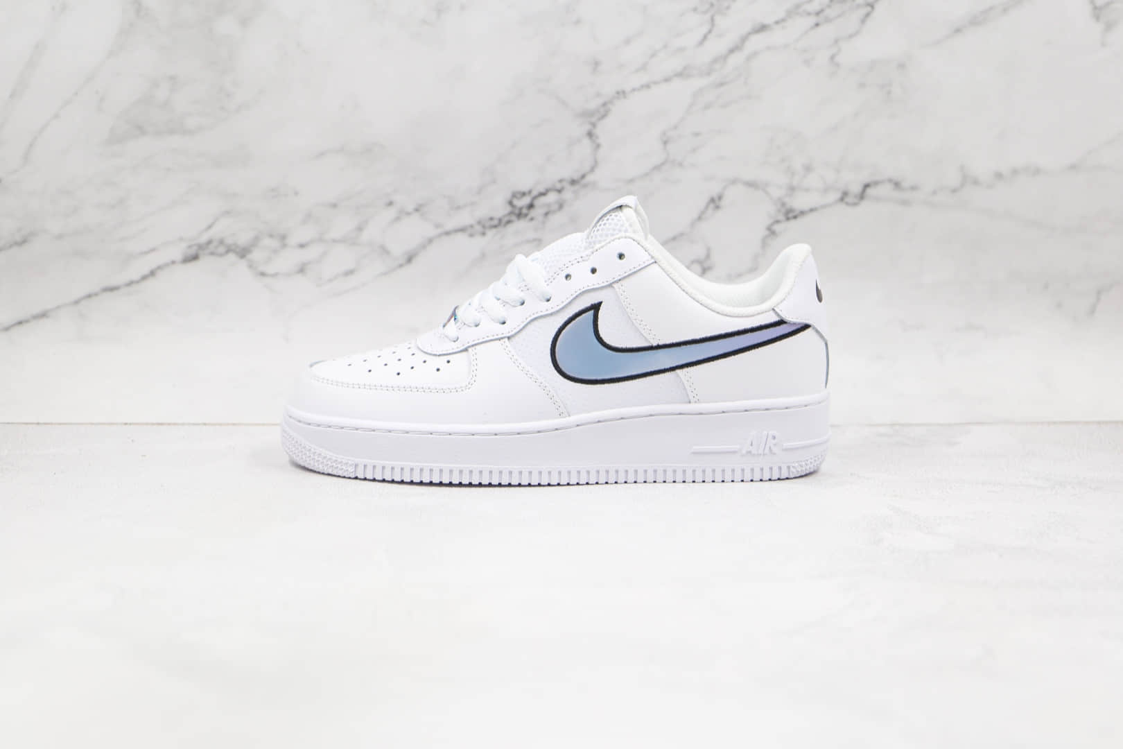 耐克Nike Air Force 1 Low纯原版本低帮空军一号白色镭射钩板鞋原楦头纸板打造 货号：DN4925-100