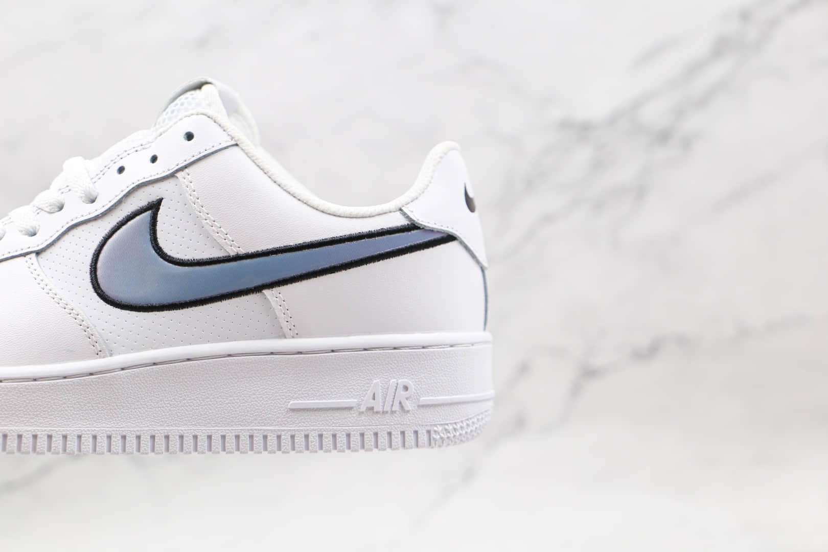 耐克Nike Air Force 1 Low纯原版本低帮空军一号白色镭射钩板鞋原楦头纸板打造 货号：DN4925-100