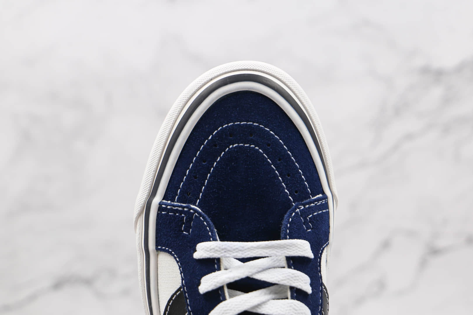 万斯Vans SK8-Hi公司级版本安纳海姆系列拼色高帮硫化板鞋蓝白色工艺硫化一比一 货号：VNOA38GF4UJ
