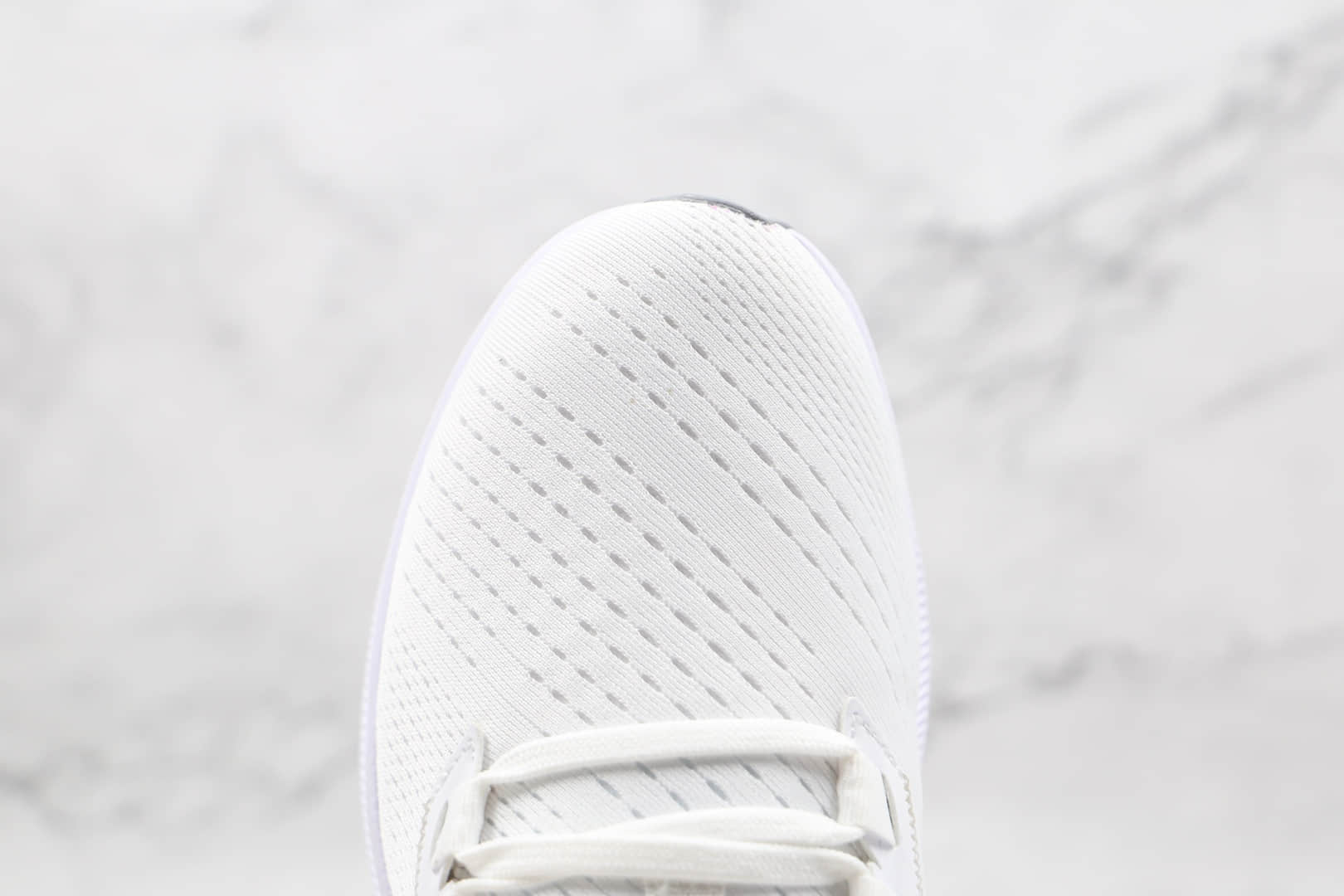 耐克Nike Air Zoom Pegasus 38纯原版本登月38代白银色慢跑鞋原楦头纸板打造 货号：CW7358-100