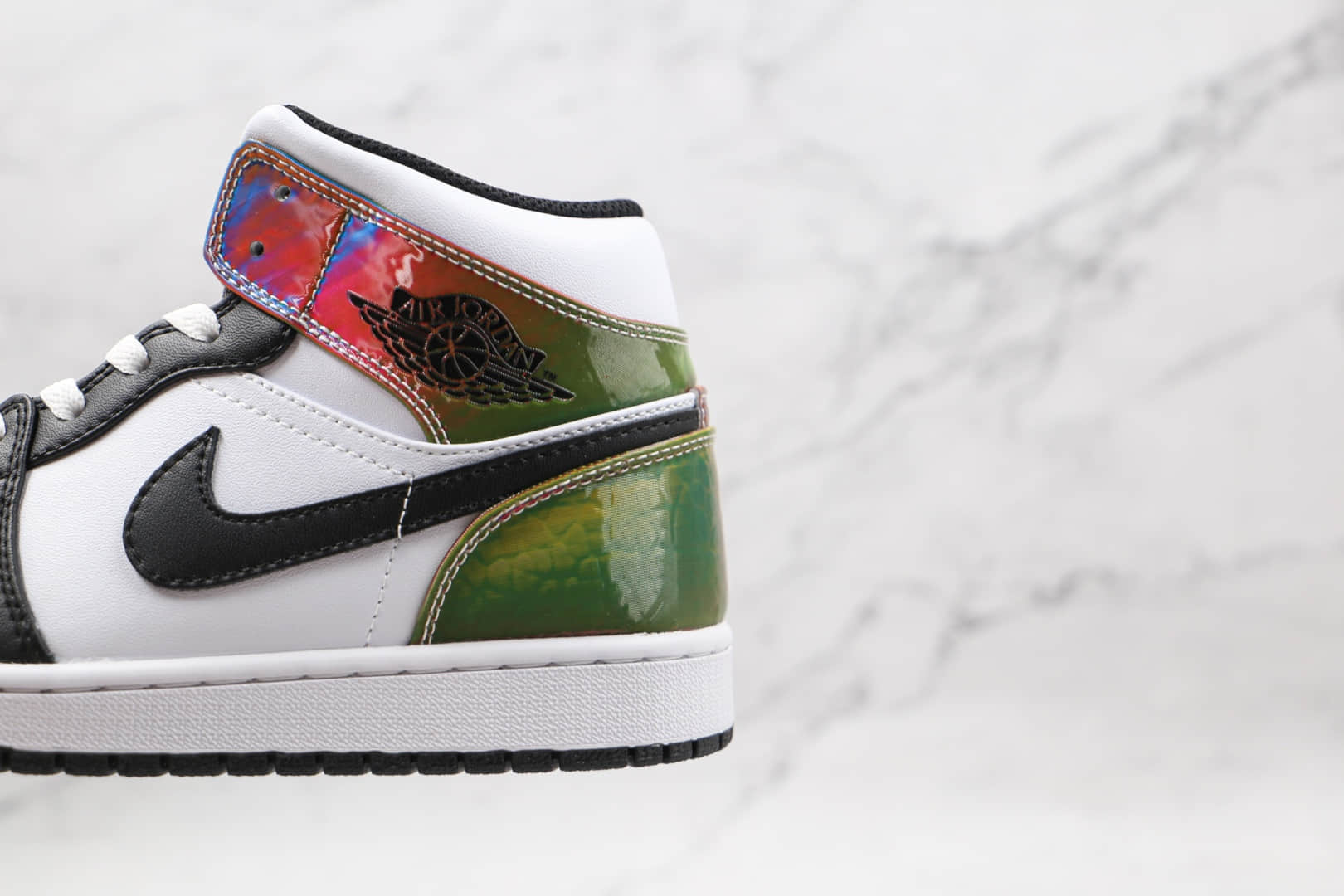 乔丹Air Jordan 1 Mid heat-reactive纯原版本中帮AJ1黑白炫彩热成像镭射炫彩尾板鞋原盒原标 货号：DM7802-100