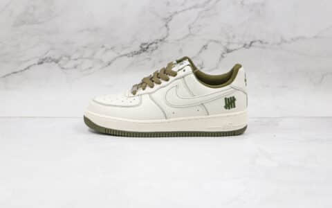 耐克Nike AIR FMRCE 1 LOW x Undefeated联名款纯原版本低帮空军一号白绿缝线HH板鞋内置气垫 货号：UN1315-600