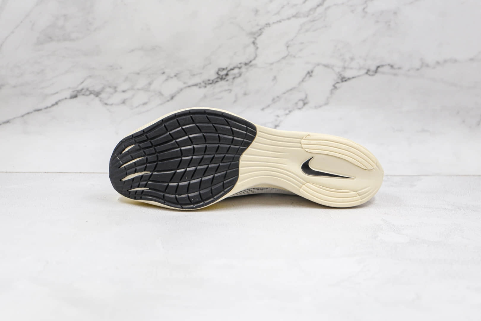 耐克Nike Air Zoom Alphafly NEXT%纯原版本马拉松白黄色Zoom蝉翼网纱透气慢跑鞋原盒原标 货号：DM9056-100