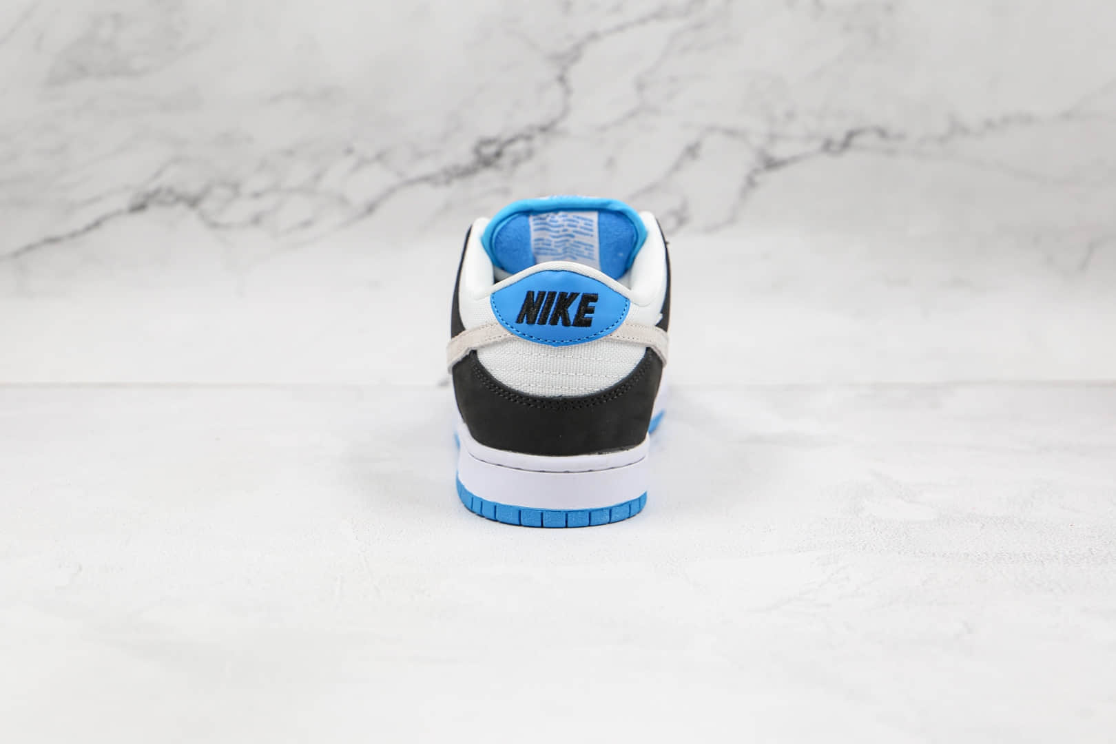 耐克Nike DUNK SB Laser Blue纯原版本低帮SB DUNK白蓝黑色拼色板鞋内置气垫 货号：BQ6817-101
