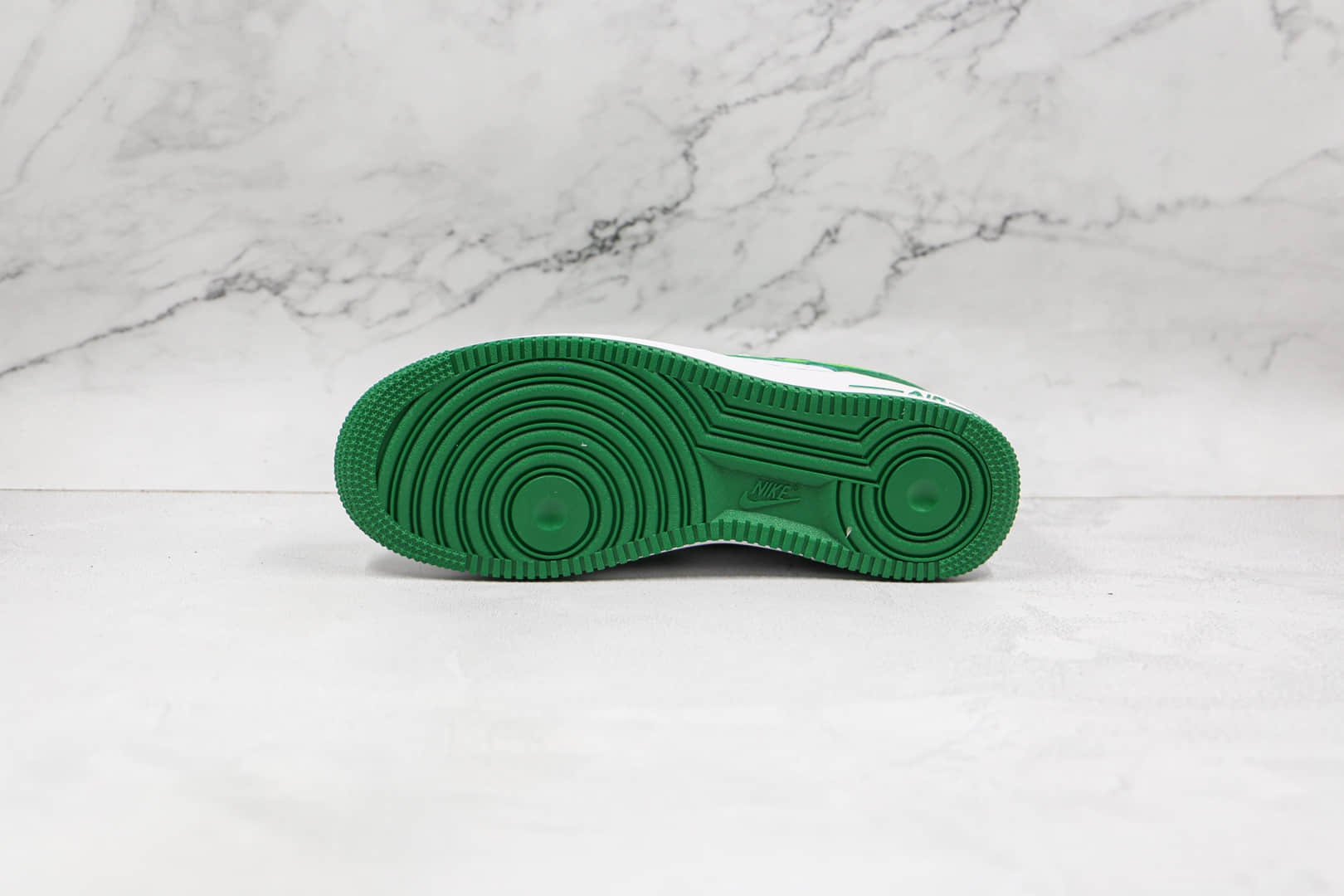 耐克Nike Air Force 1 St. Patrick's Day纯原版本低帮空军一号圣帕特里克节四叶草美洲限定白绿板鞋内置气垫 货号：DD8458-300