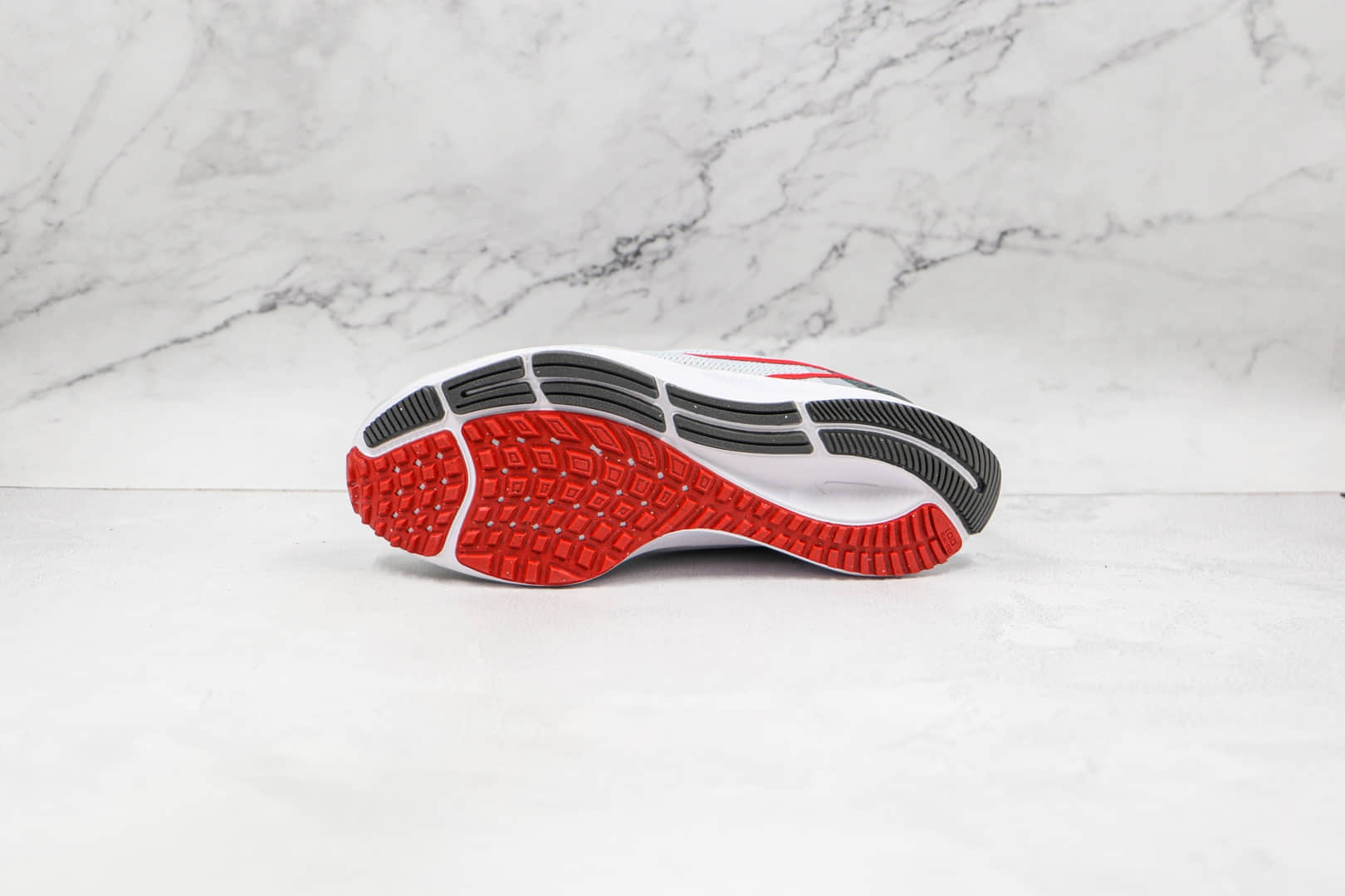 耐克Nike Air Zoom Pegasus 38纯原版本登月38代白灰色红钩慢跑鞋原鞋开模一比一打造 货号：CW7356-004