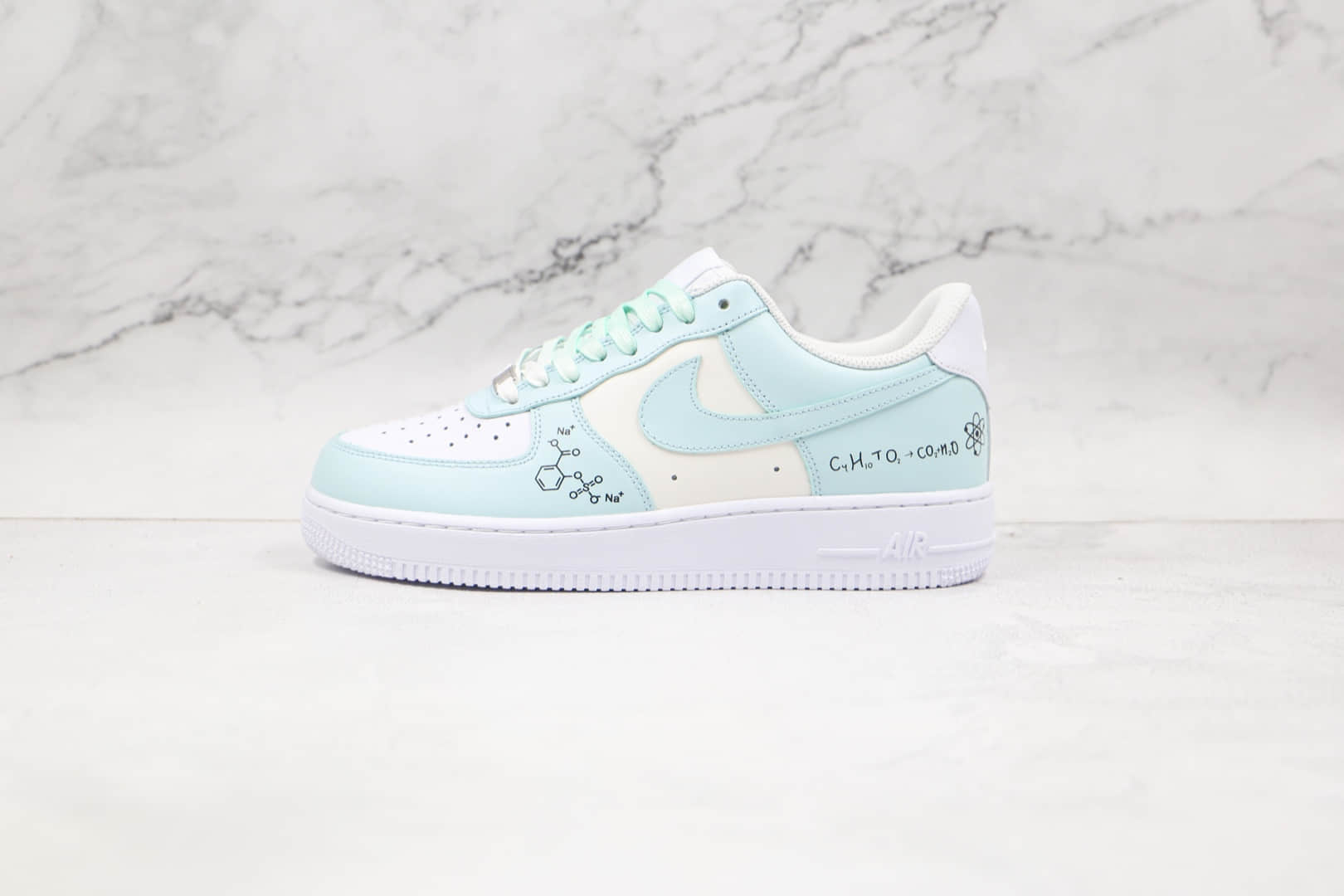 耐克Nike Air Force 1 Low’07纯原版本低帮空军一号化学公式二次元主题蓝白色板鞋内置气垫 货号：CW2288-303