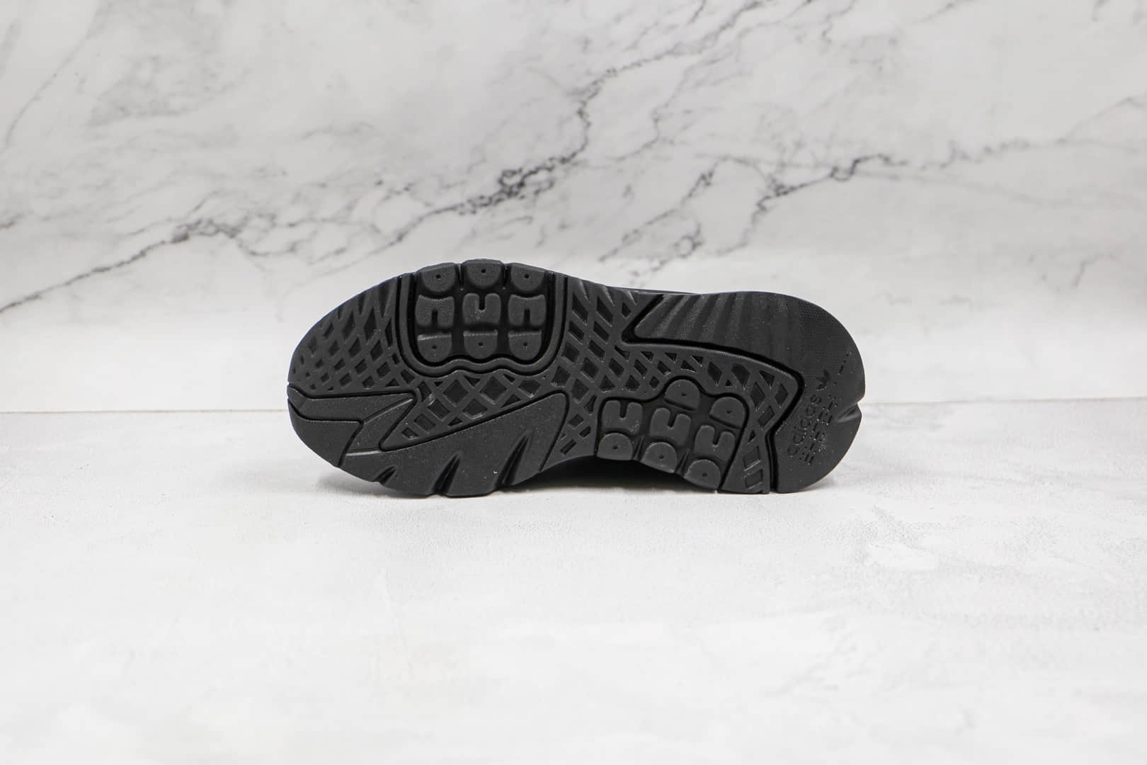 阿迪达斯Adidas Nite Jogger 2021 Boost纯原版本夜行者一代黑色爆米花跑鞋原楦头纸板打造 货号：FZ3661