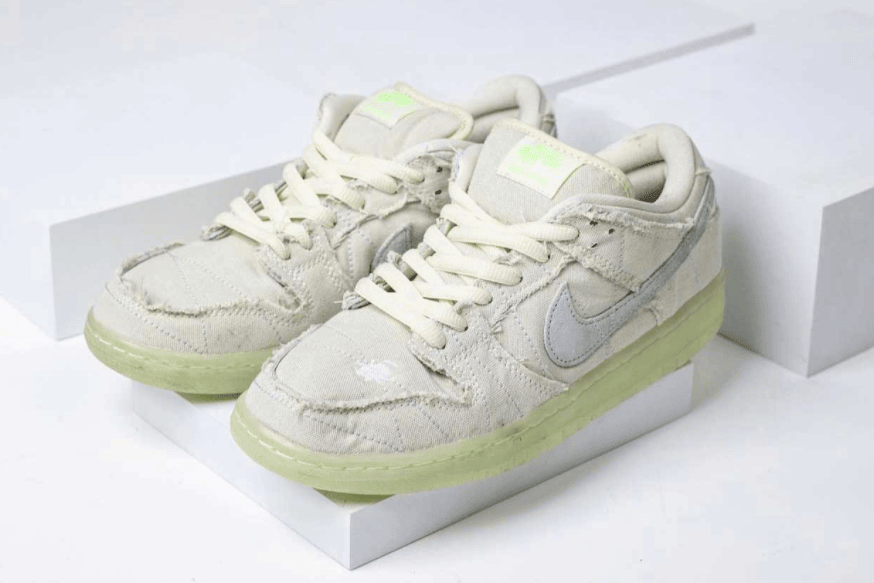 夜光效果超酷炫！Nike SB Dunk“木乃伊”最新实物上脚图释出！ 货号：DM0774-111