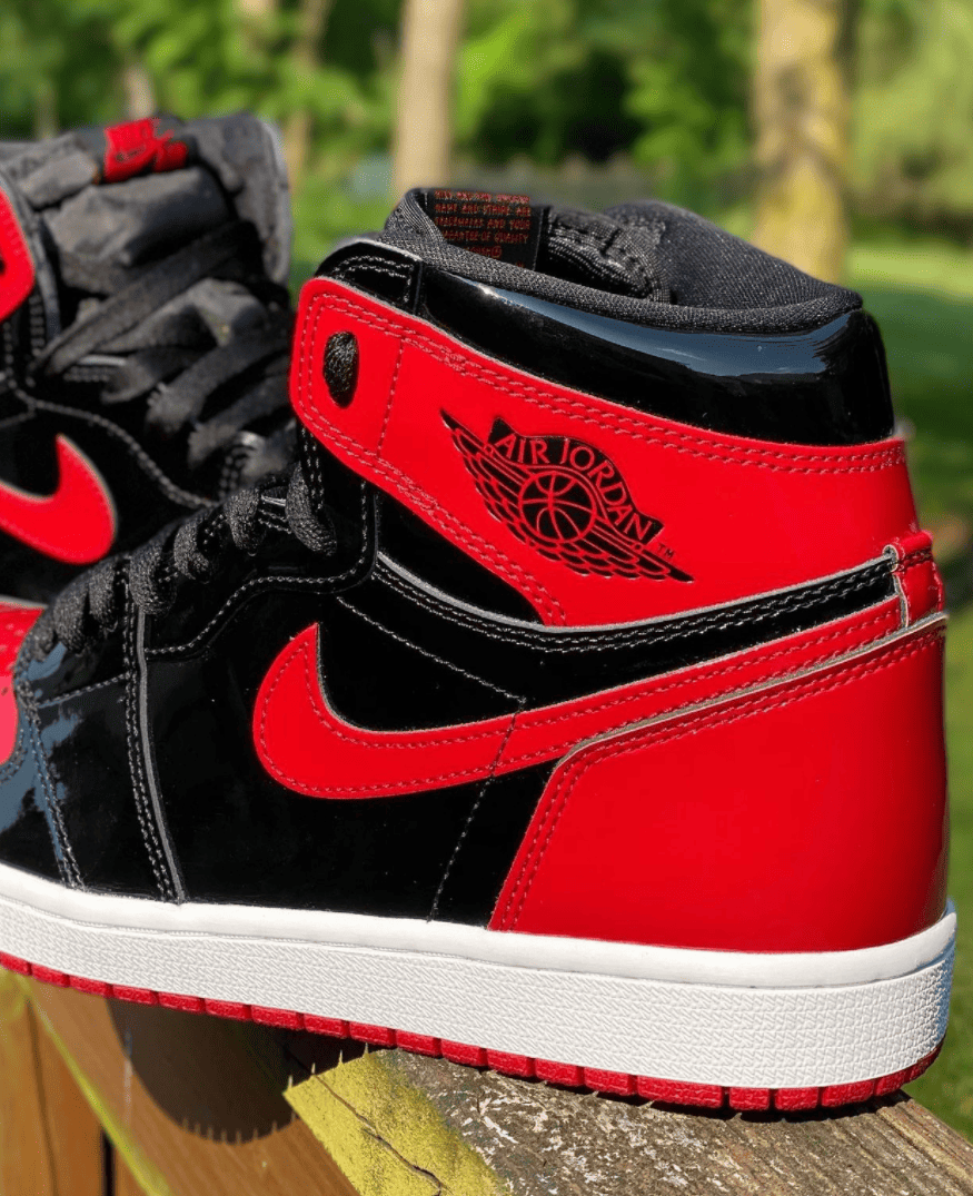 全新黑红漆皮AJ1“Bred Patent”实物曝光！酷炫十足！ 货号：555088-063