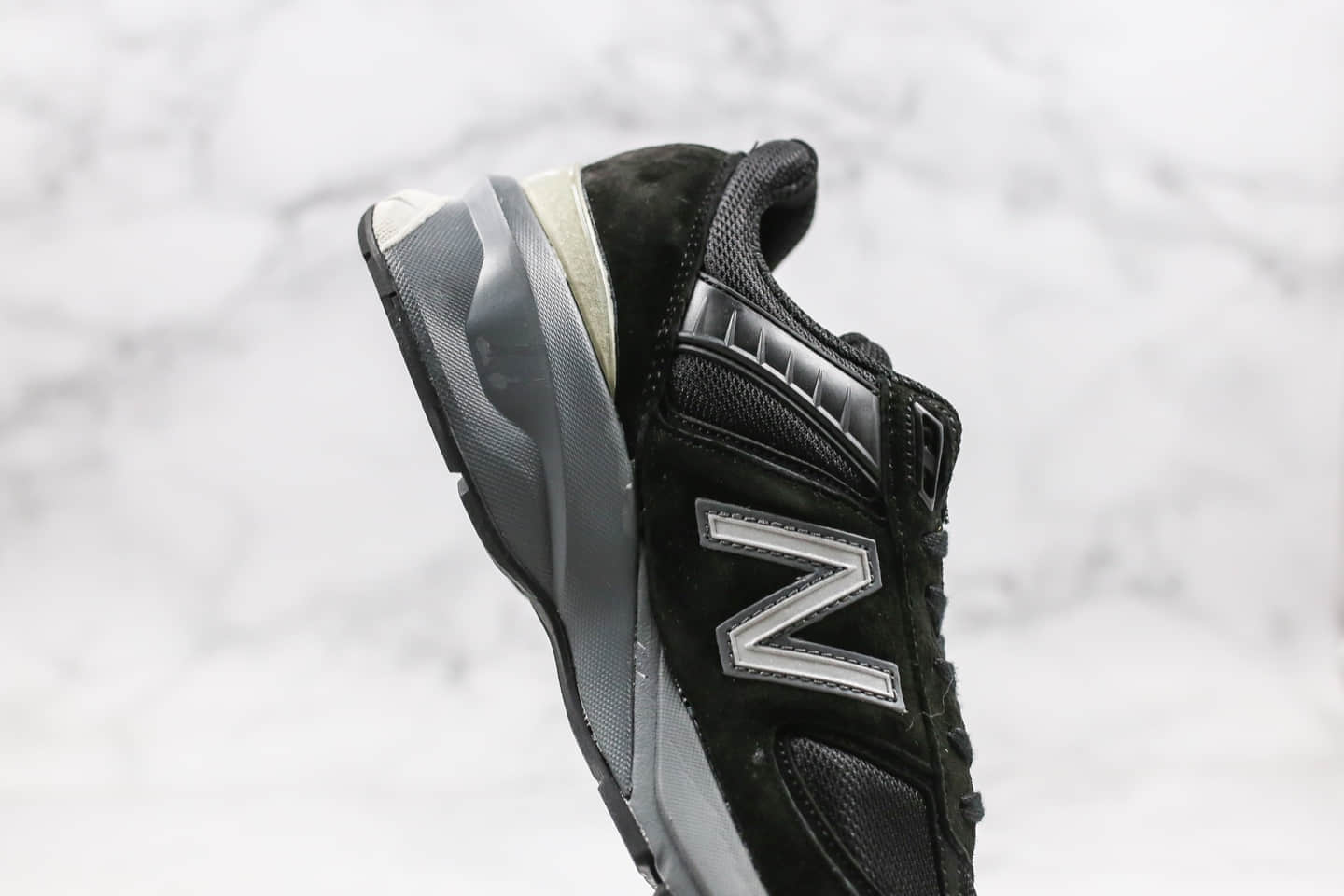 新百伦New Balance in USA M990V5纯原版本复古老爹鞋NB990V5慢跑鞋原档案数据开发 货号：W990BK5