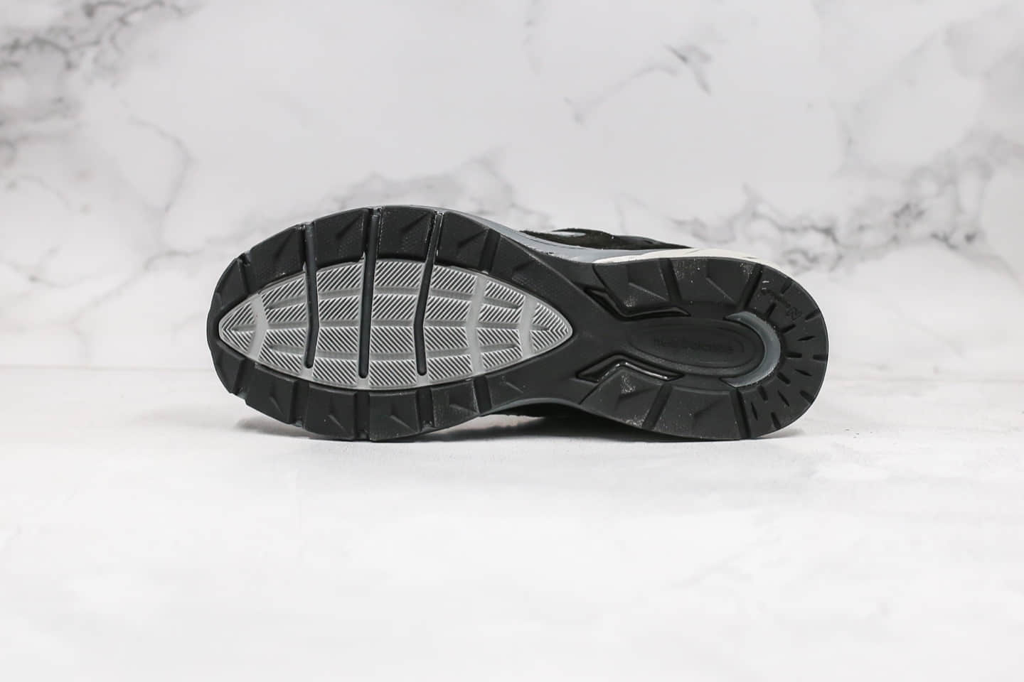 新百伦New Balance in USA M990V5纯原版本复古老爹鞋NB990V5慢跑鞋原档案数据开发 货号：W990BK5