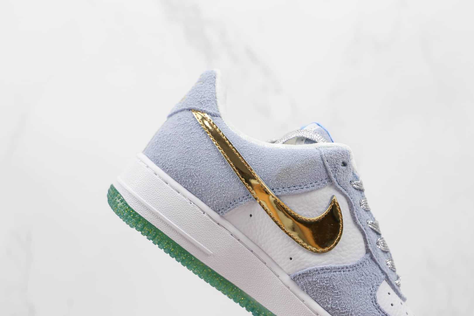 耐克Nike Air Force 1 Low纯原版本低帮空军一号冰雪奇缘配色板鞋内置气垫 货号：CW1577-001