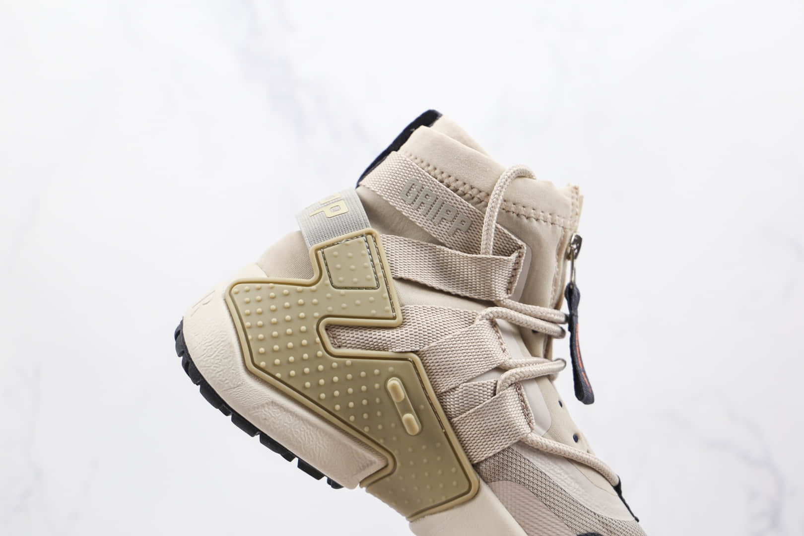 Nike air deals huarache gripp aq2802