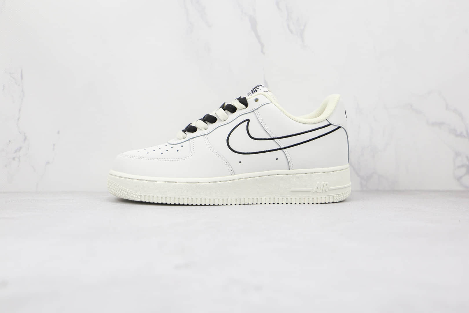 耐克Nike Air Force 1 Low纯原版本低帮空军一号白黑色板鞋内置气垫 货号：CL6326-158