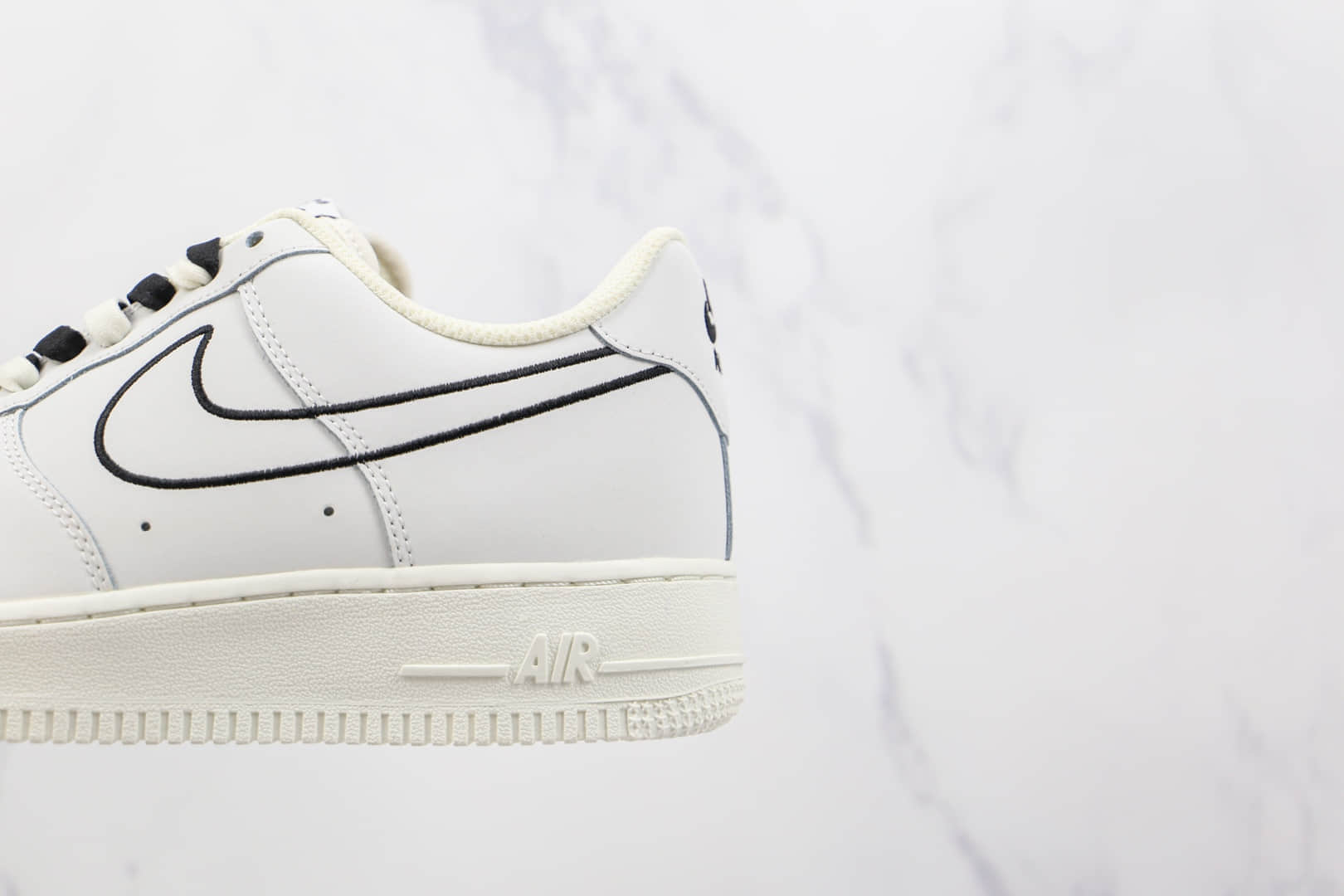 耐克Nike Air Force 1 Low纯原版本低帮空军一号白黑色板鞋内置气垫 货号：CL6326-158