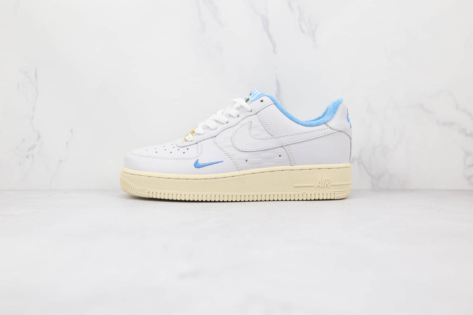 耐克Nike Air Force 1 Low Leopard纯原版本低帮空军一号白蓝色夏威夷限定板鞋内置气垫 货号：DC9555-100