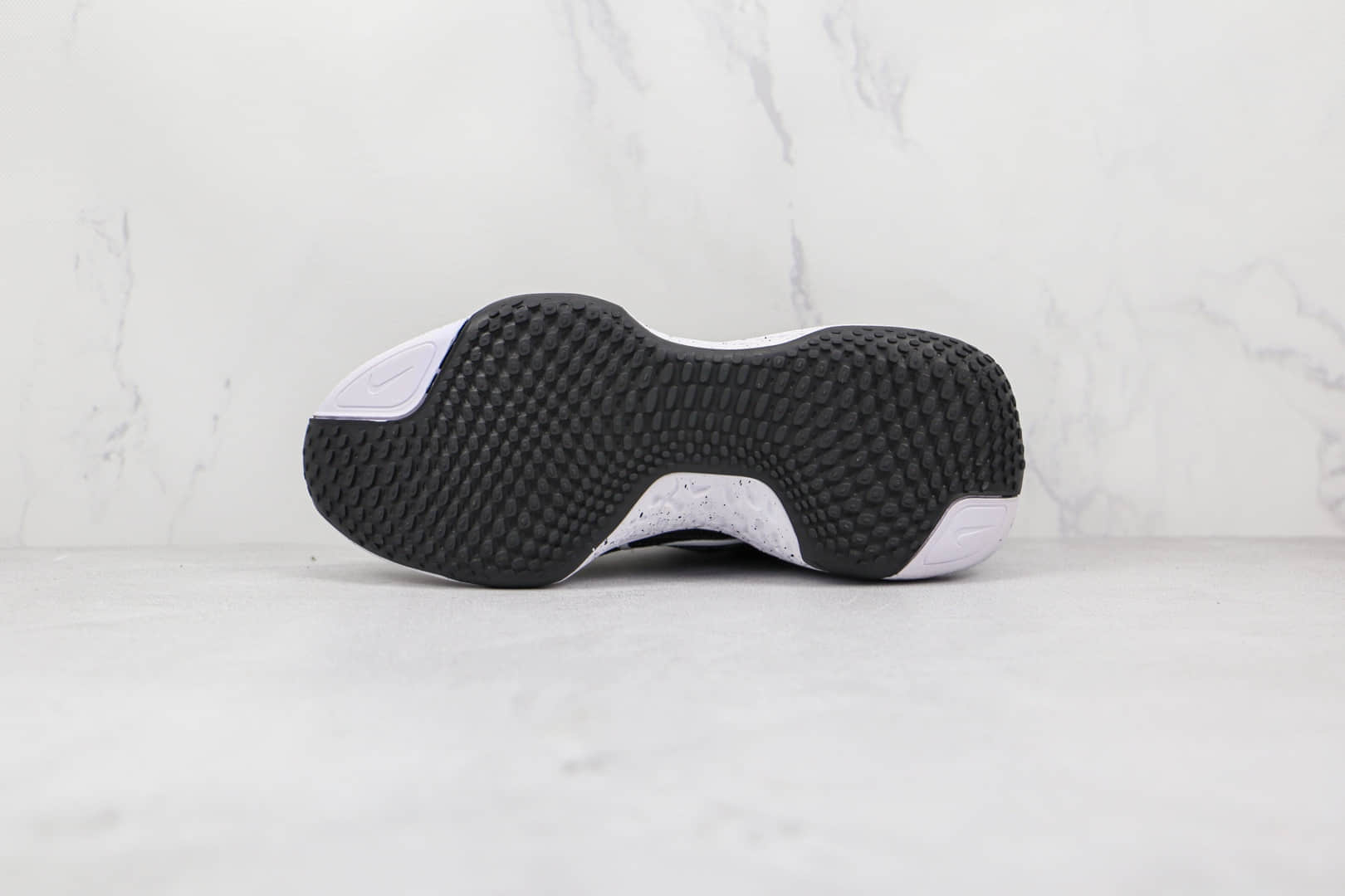 耐克Nike ZoomX Invincible Run FK纯原版本透气编织黑白色慢跑鞋原盒原标 货号：CT2229-103