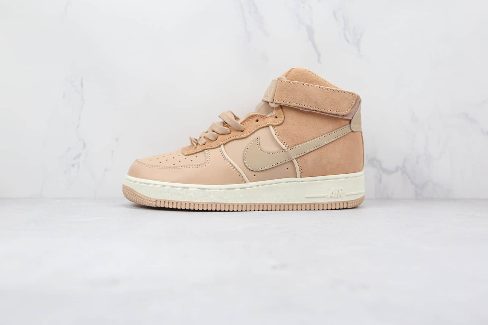 耐克NIKE AIR FORCE 1‘07纯原版本高帮空军一号香槟金板鞋内置气垫 货号：BV0312-200