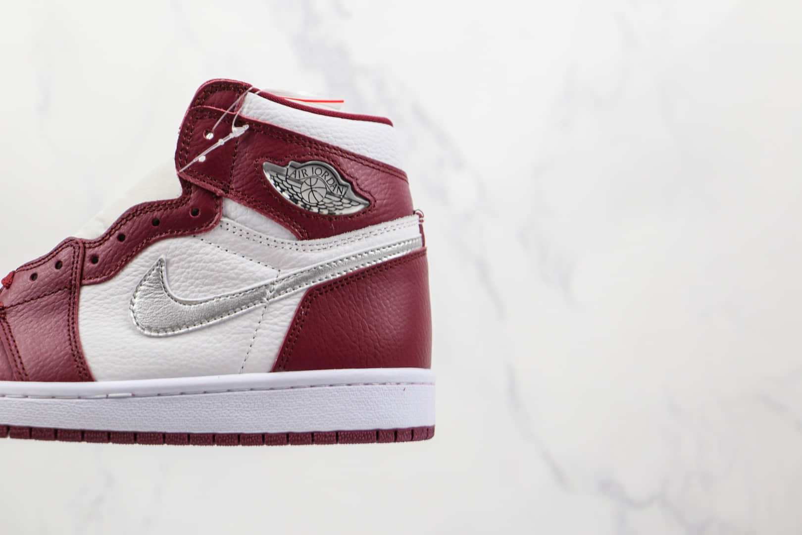 乔丹Air Jordan 1 High OG Bordeaux纯原版本高帮AJ1波尔多酒红色篮球鞋原档案数据开发 货号：555088-611