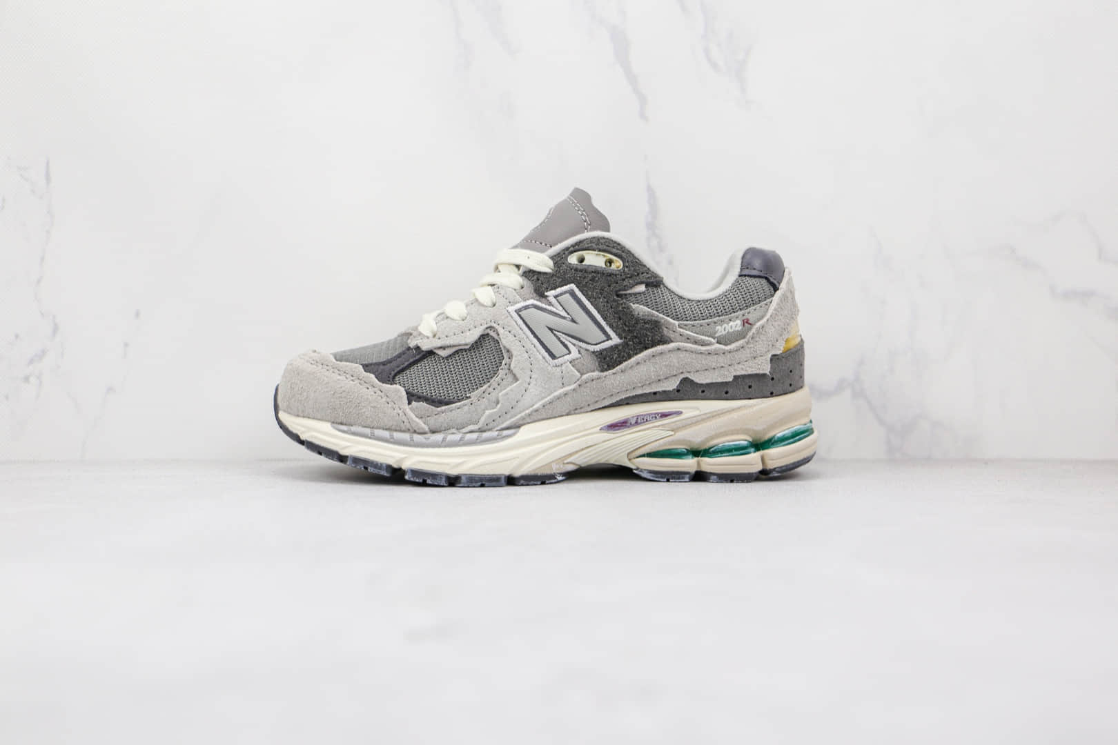 新百伦New Balance 2002R Protection Pack纯原版本灰色不规则剪裁解构NB2002复古慢跑鞋原档案数据开发 货号：M2002RDA