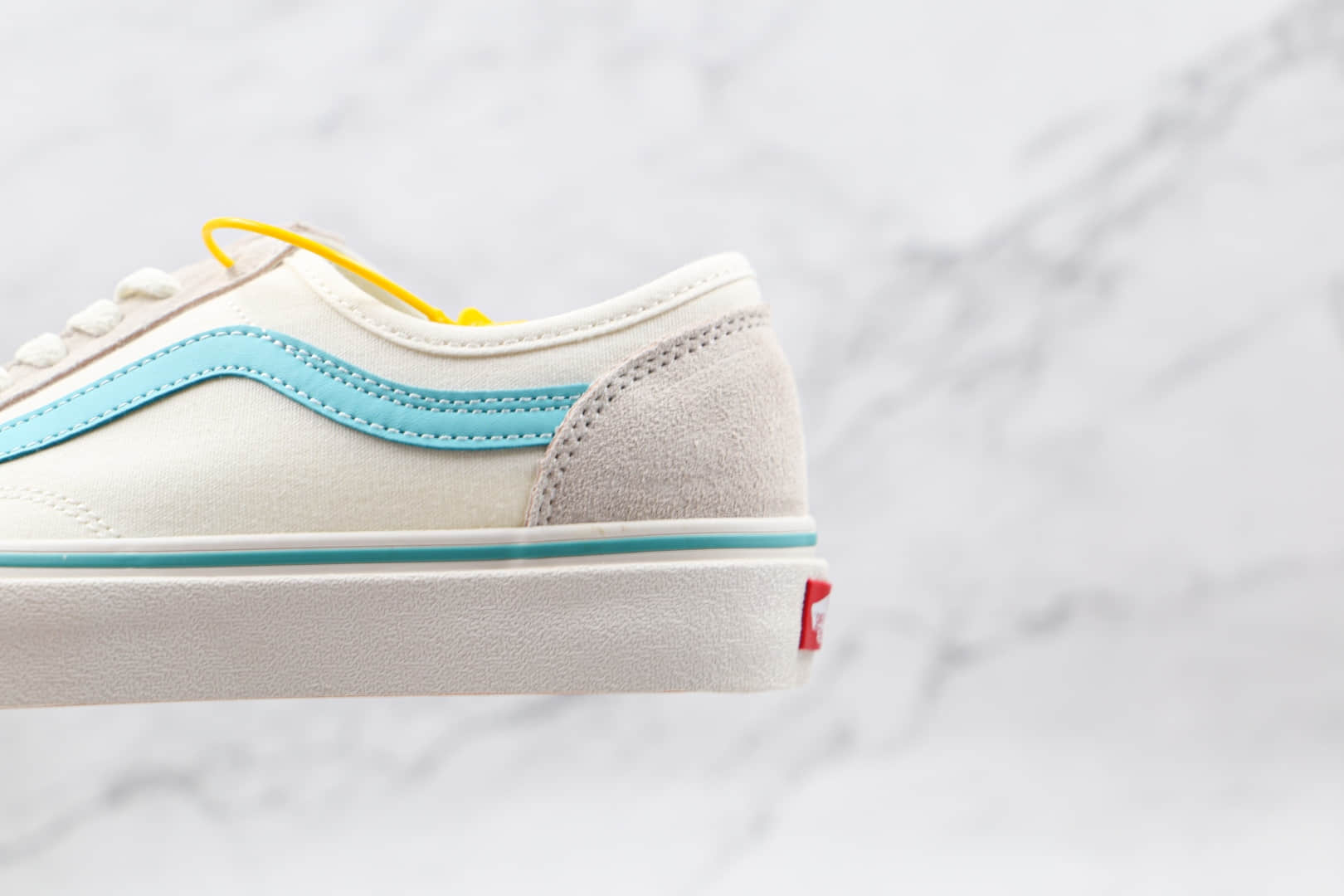 万斯Vans Style 36公司级版本半月包头低帮板鞋灰白蓝原厂DT钢印 货号：VNOS32J6JA