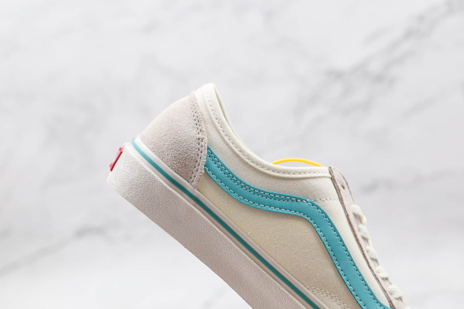 万斯Vans Style 36公司级版本半月包头低帮板鞋灰白蓝原厂DT钢印 货号：VNOS32J6JA