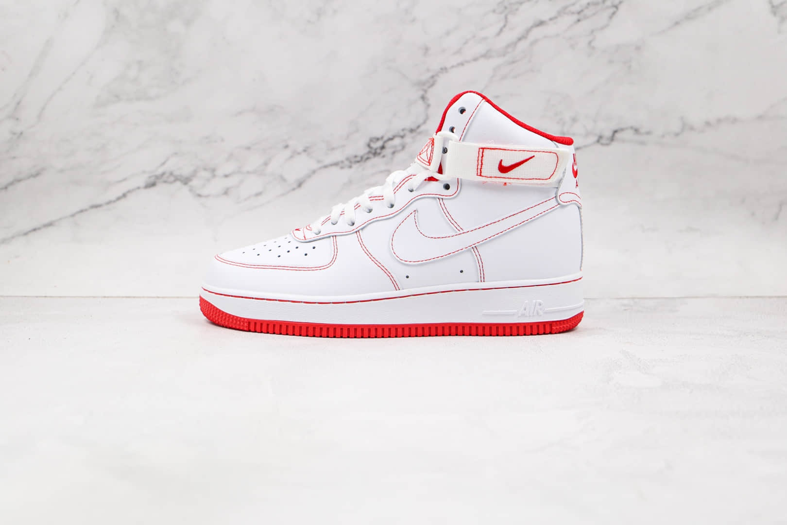 耐克Nike Air Force 1 High 07纯原版本高帮空军一号白红色板鞋内置气垫 货号：CV1753-100