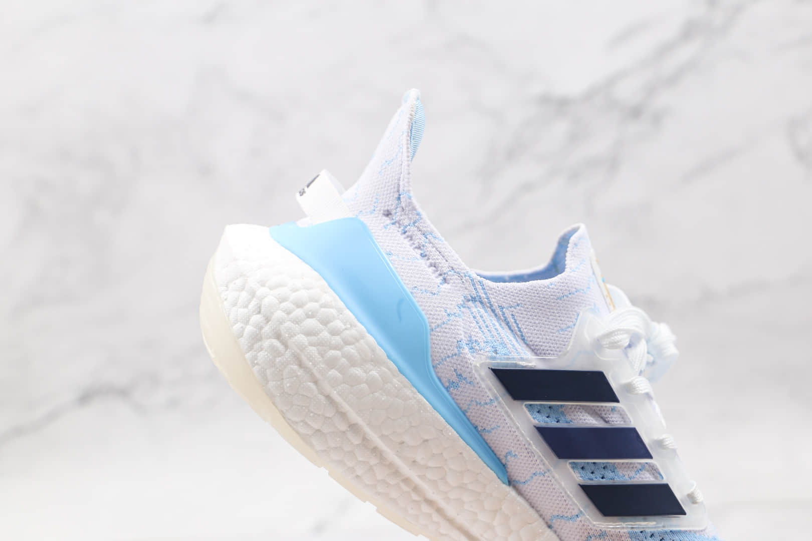阿迪达斯Adidas ultra boost 2021纯原版本爆米花UB7.0白蓝色慢跑鞋原鞋开模 货号：CZ7120