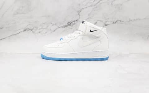 耐克Nike Air Force 1 07纯原版本中帮空军一号纯白紫外线变色板鞋原鞋开模一比一 货号：DA8301-102