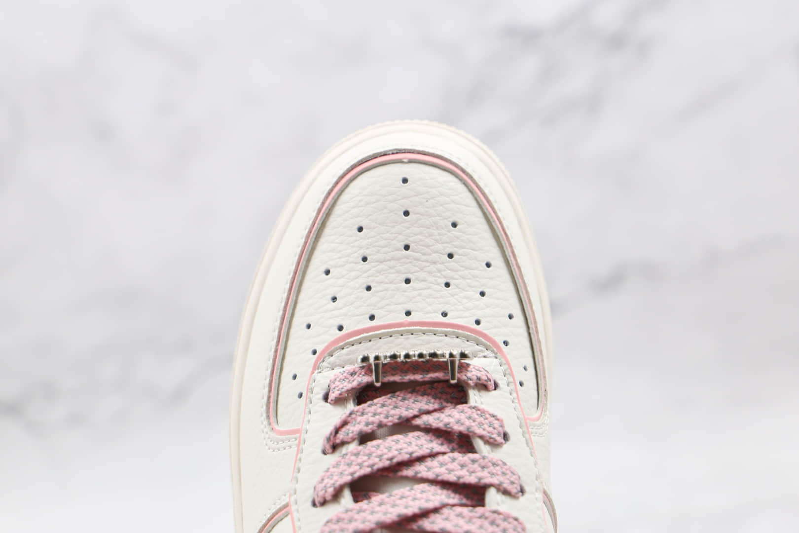 耐克Nike Air Force 1 Low '07纯原版本低帮空军一号白粉色板鞋内置气垫 货号：UH8958-033