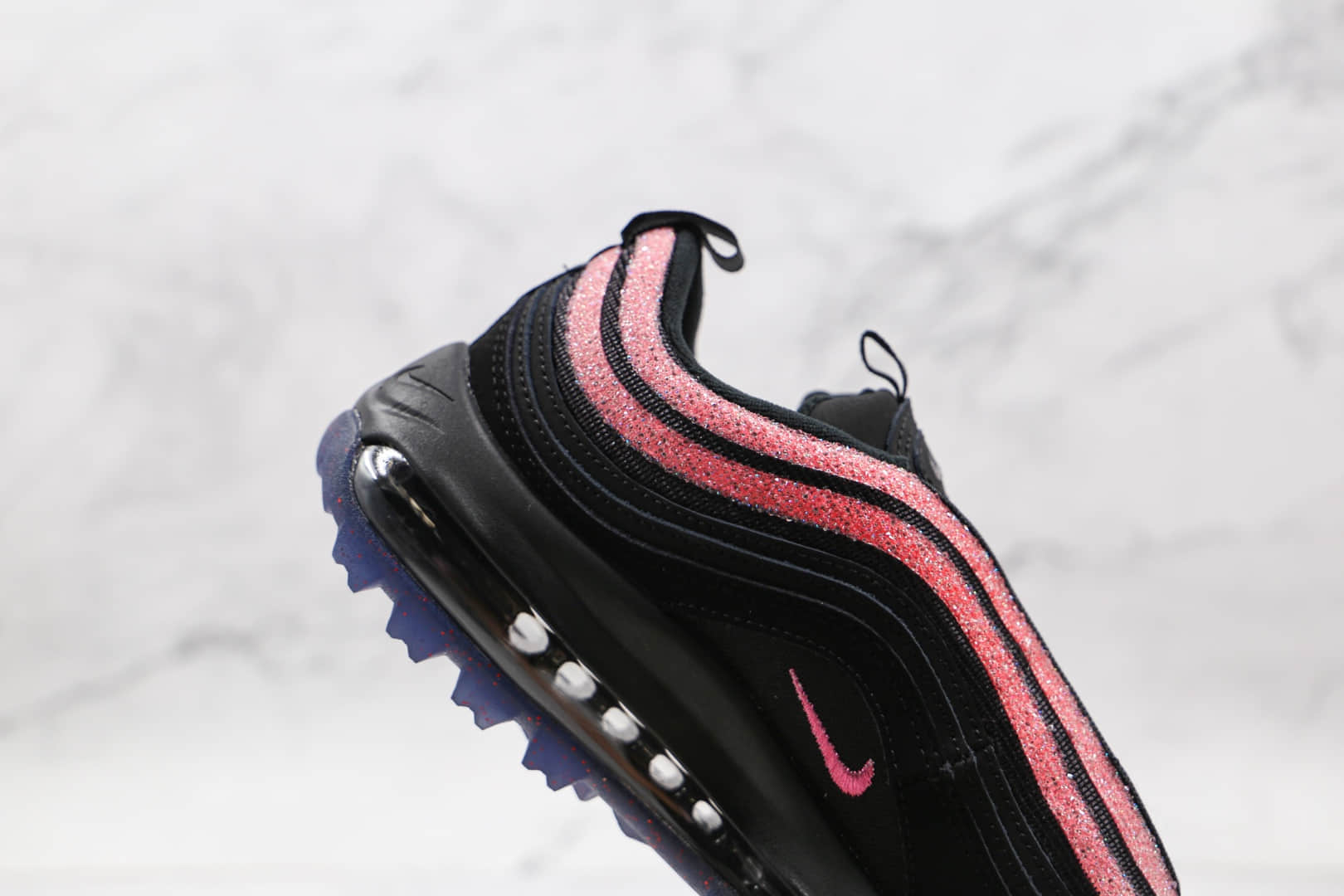 耐克Nike Golf Air Max 97纯原版本高尔夫子弹头Max97黑粉色气垫鞋原楦头纸板打造 货号：DB4698-001