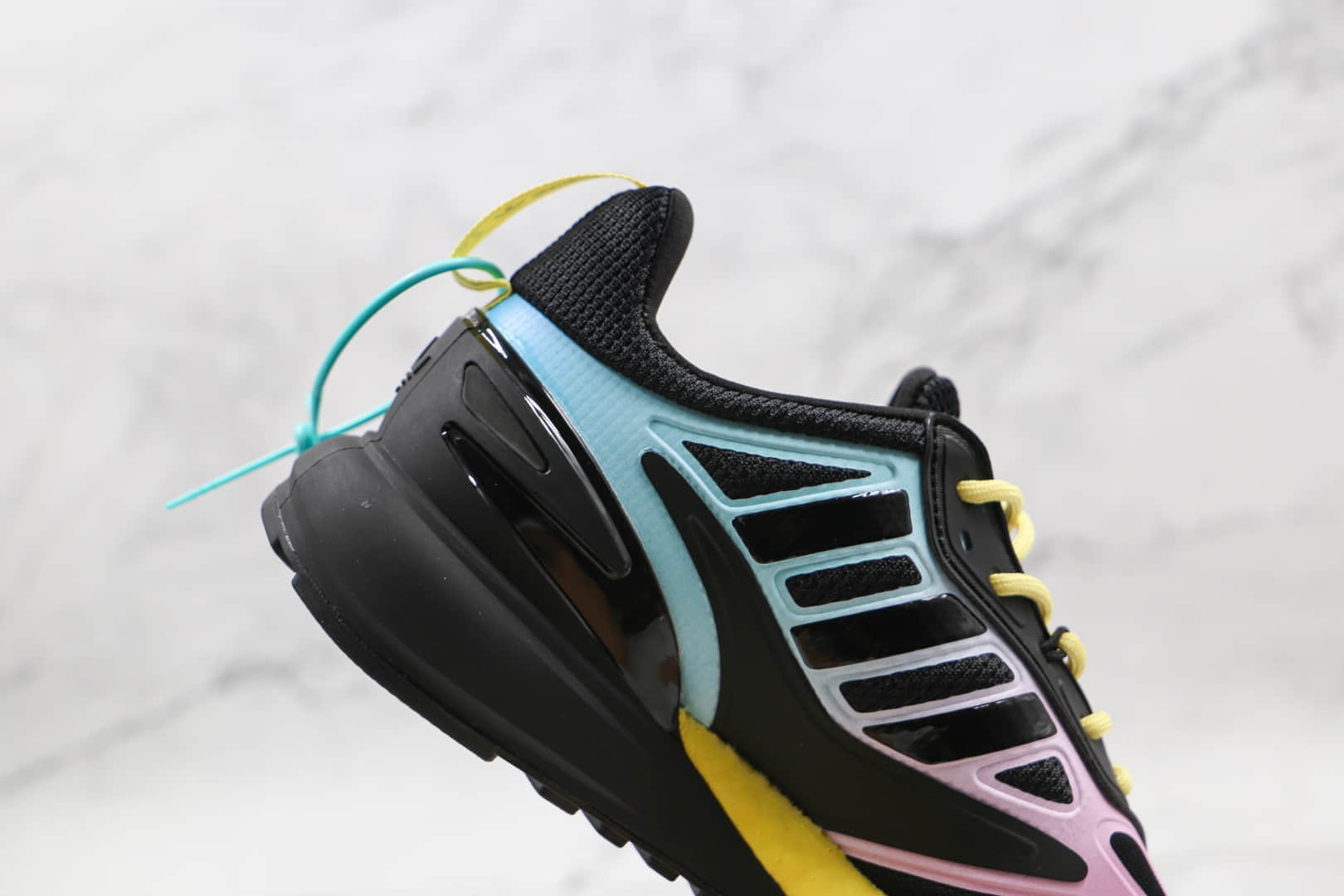 阿迪达斯Adidas Originals ZX 2K Boost 2.0纯原版本黑粉黄蓝色彩色渐变色爆米花跑鞋 货号：GY8283